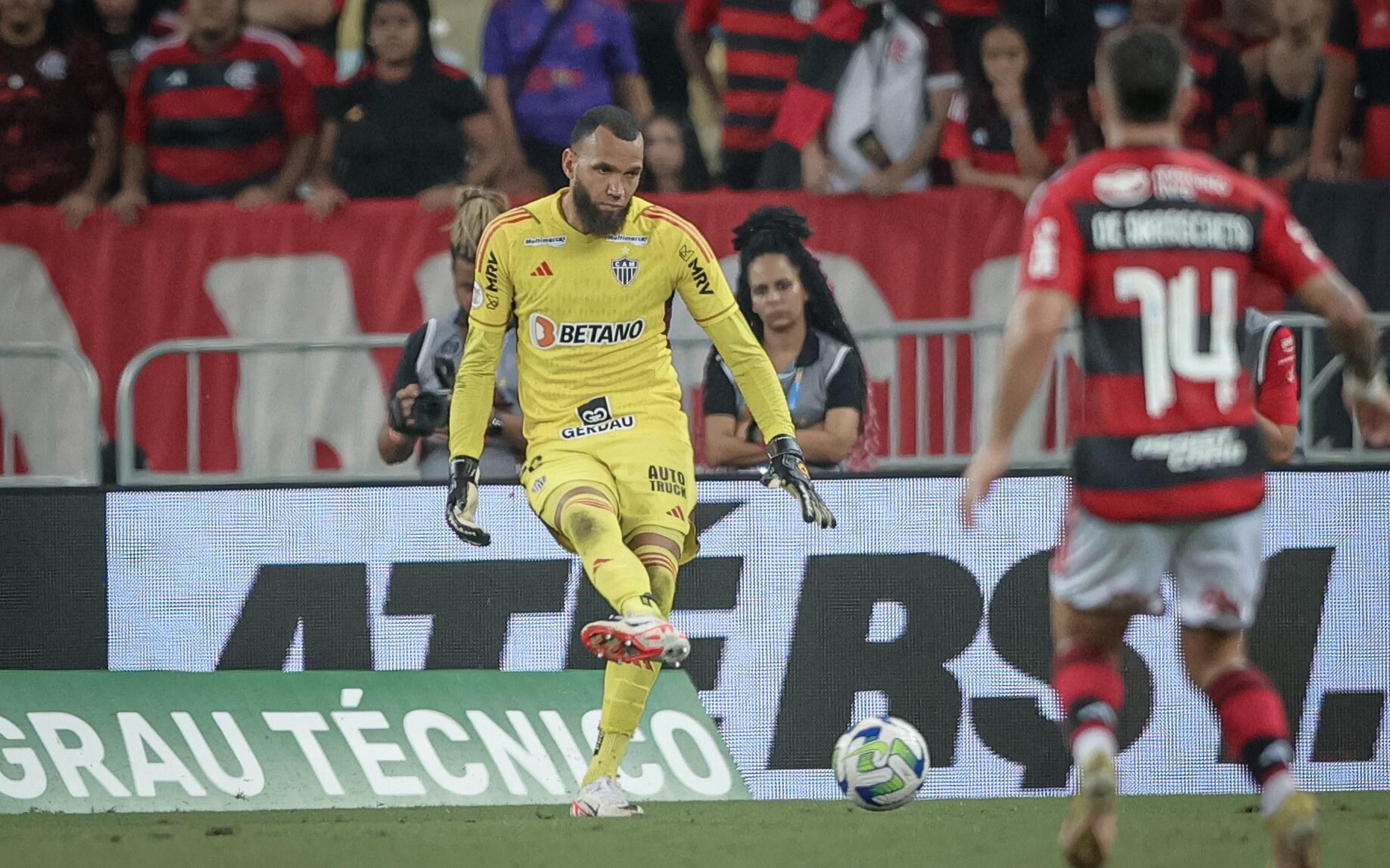 Web vai à loucura com defesas do goleiro Everson, do Atlético-MG: ‘Virou o Neuer’