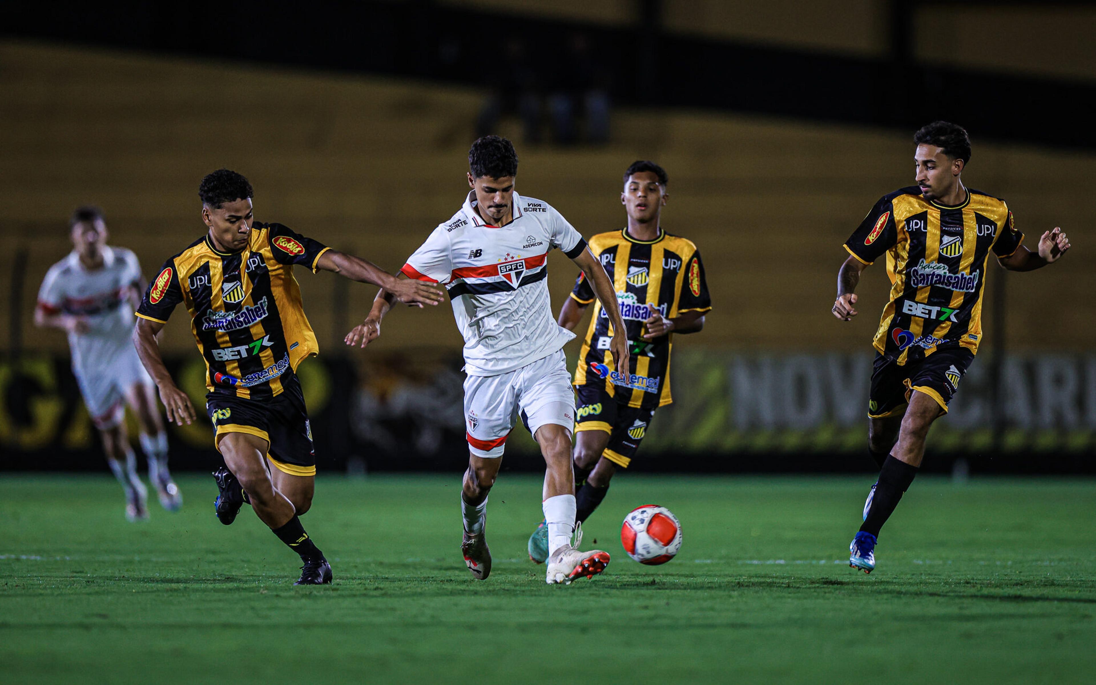 São Paulo empata com Novorizontino na ida da final do Paulistão sub-20