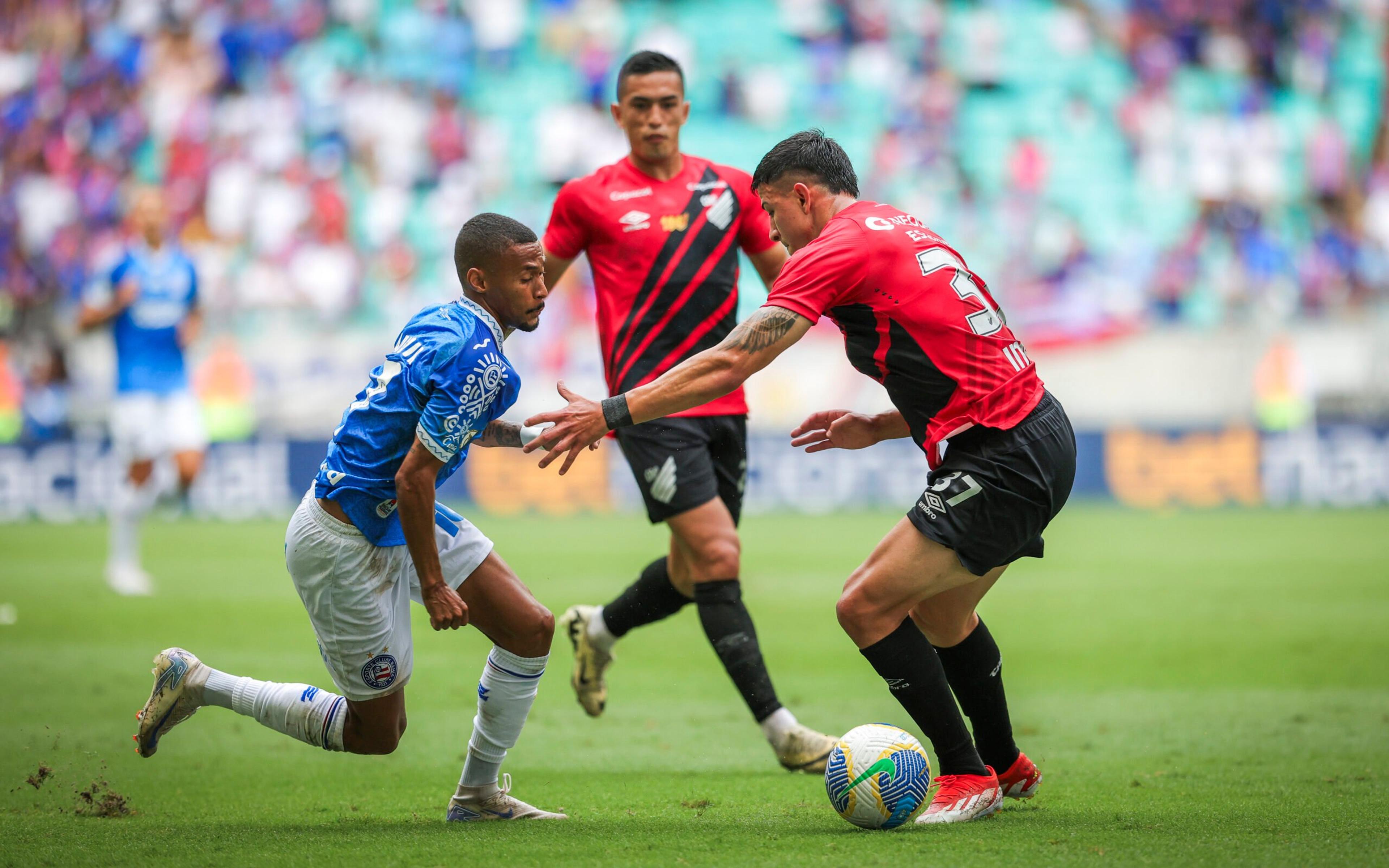 Bahia e Athletico-PR empatam, e placar frustra planos das duas equipes