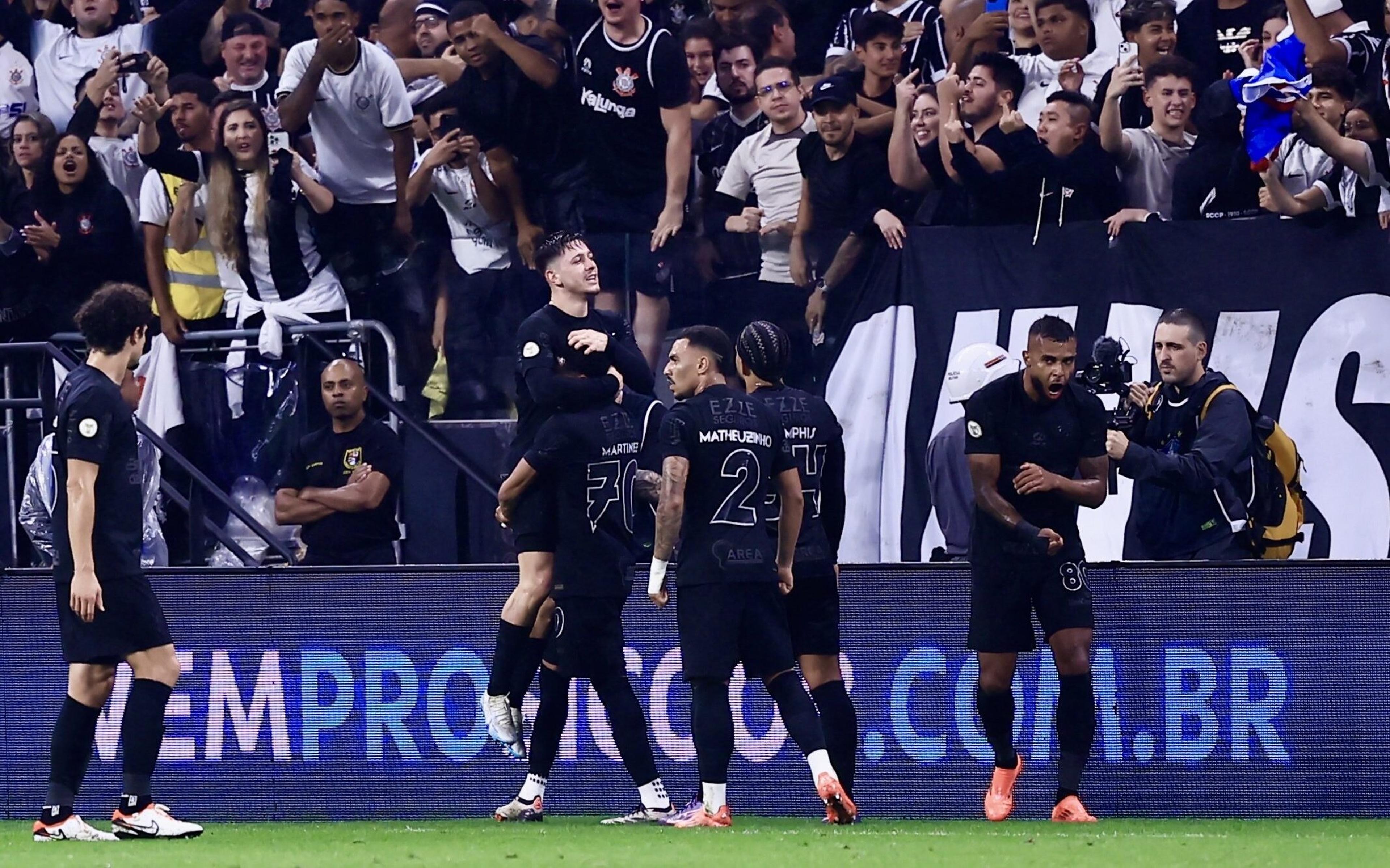 Corinthians perde dupla para jogo contra o Vitória