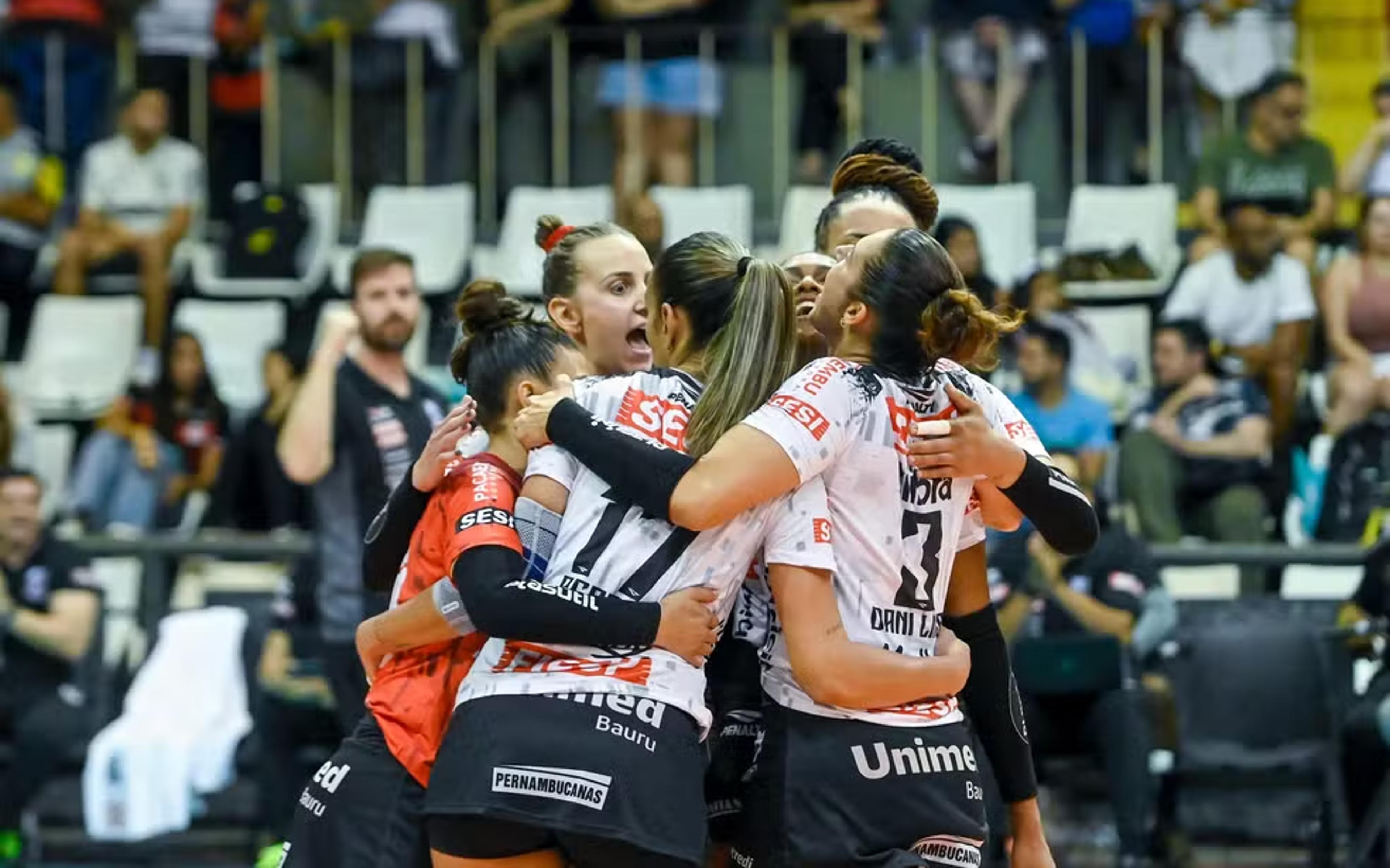 Com emoção, Bauru vence o Flamengo pela Superliga Feminina de Vôlei