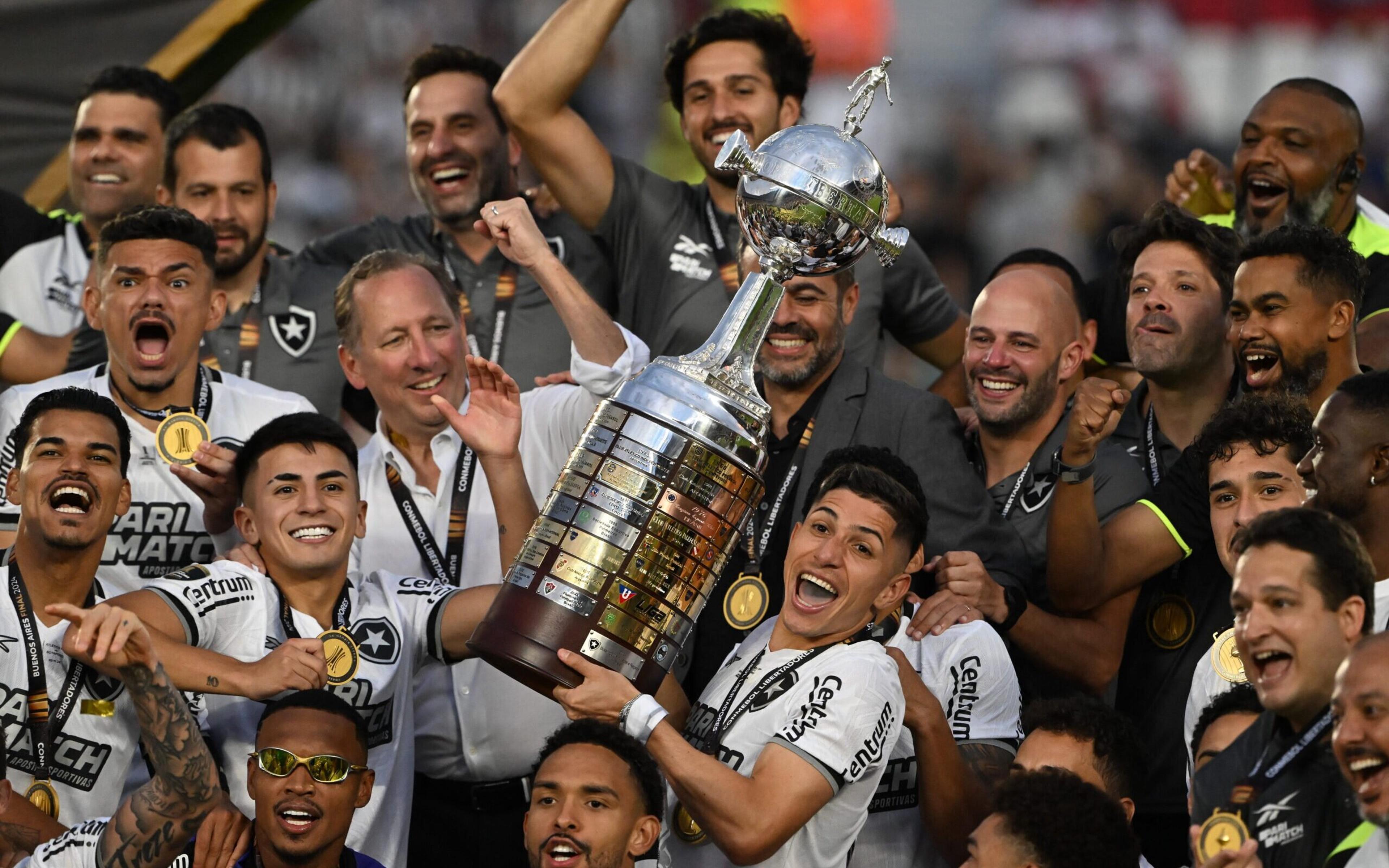 Com Botafogo, Brasil encosta na Argentina em número de títulos da Libertadores