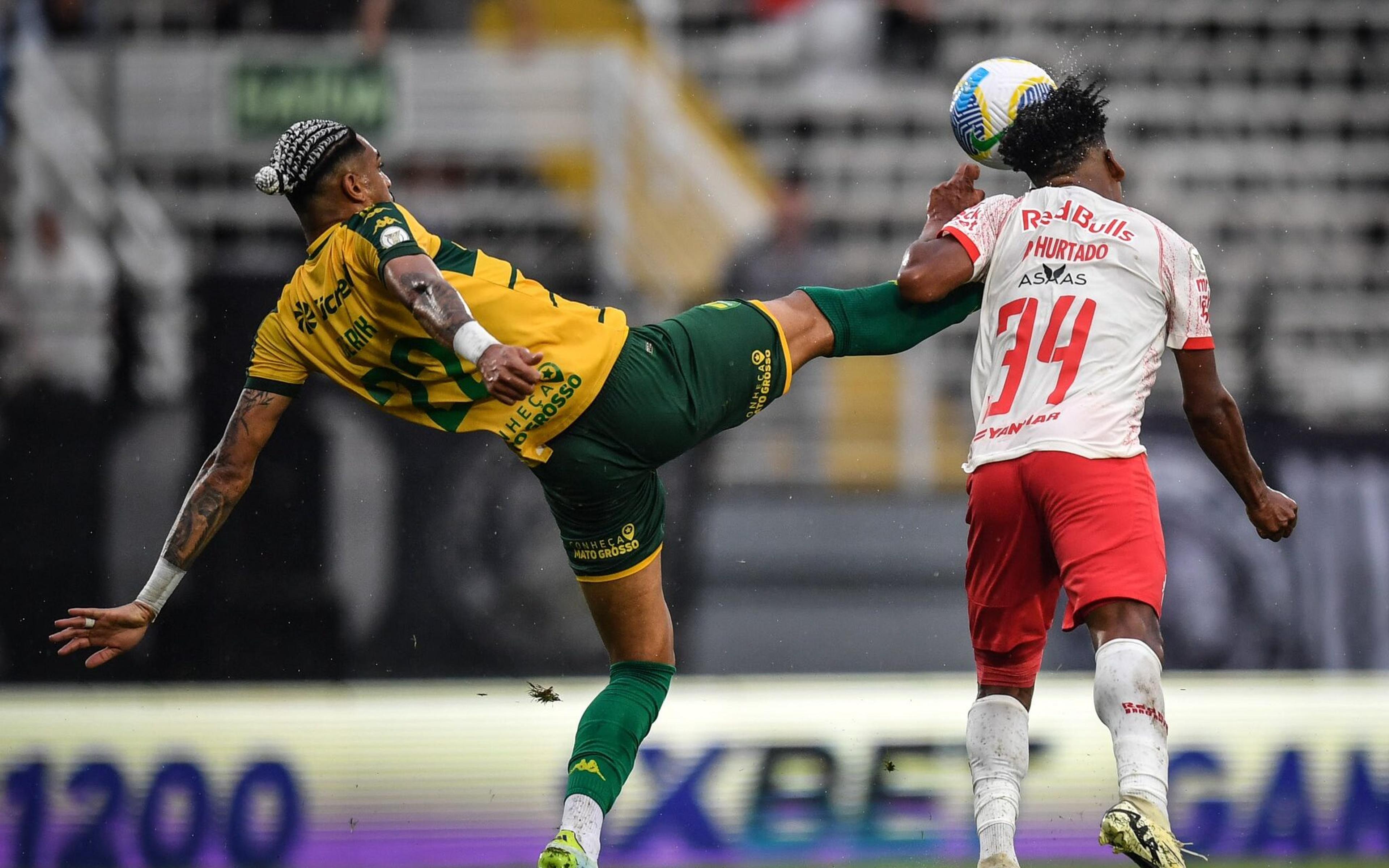 Bragantino e Cuiabá empatam sem gols e se complicam na luta contra o rebaixamento