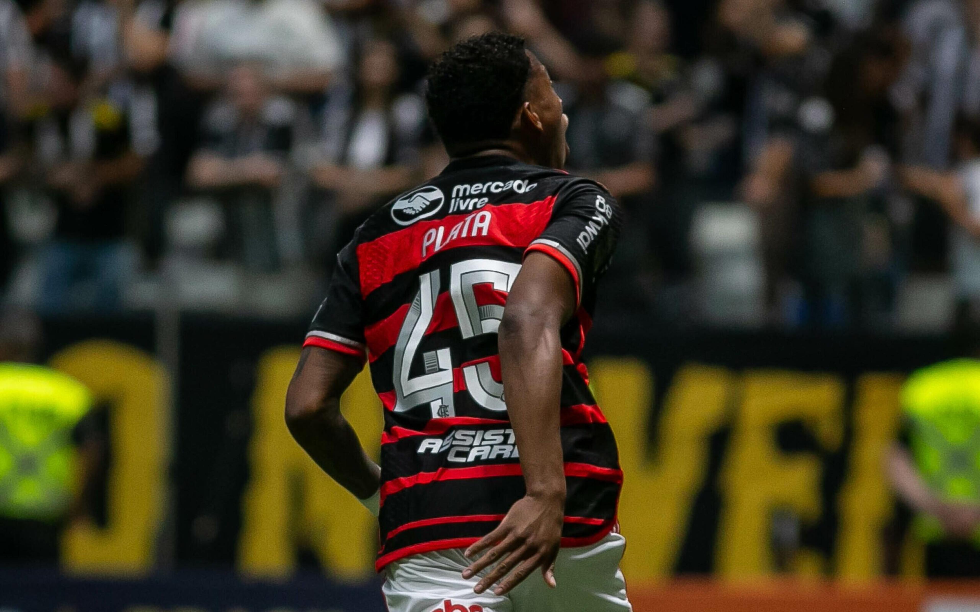 Autor de gol na final, Plata celebra primeiro título pelo Flamengo: ‘Dia inesquecível’