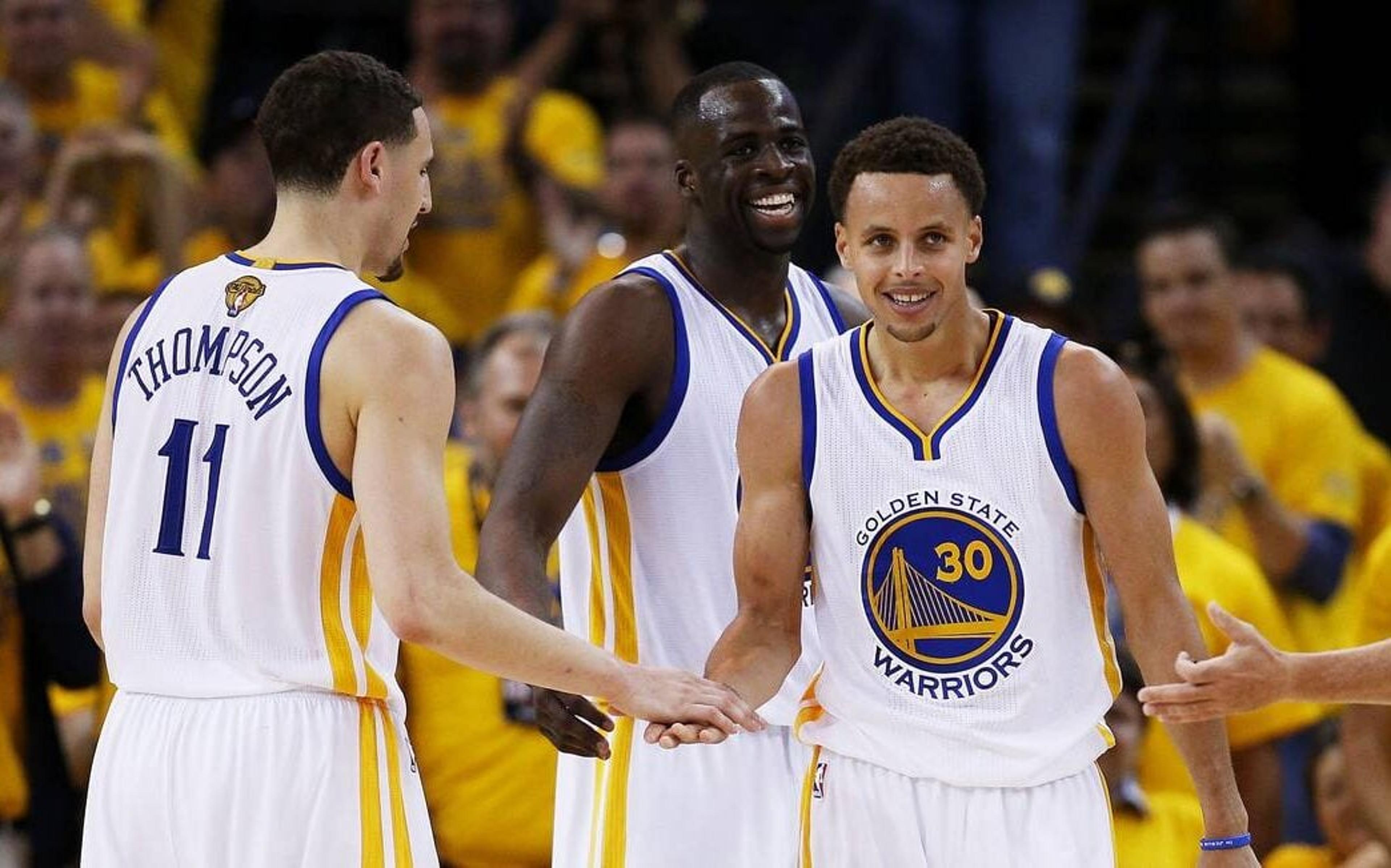 Klay Thompson afirma que não mantém contato com Curry e Green