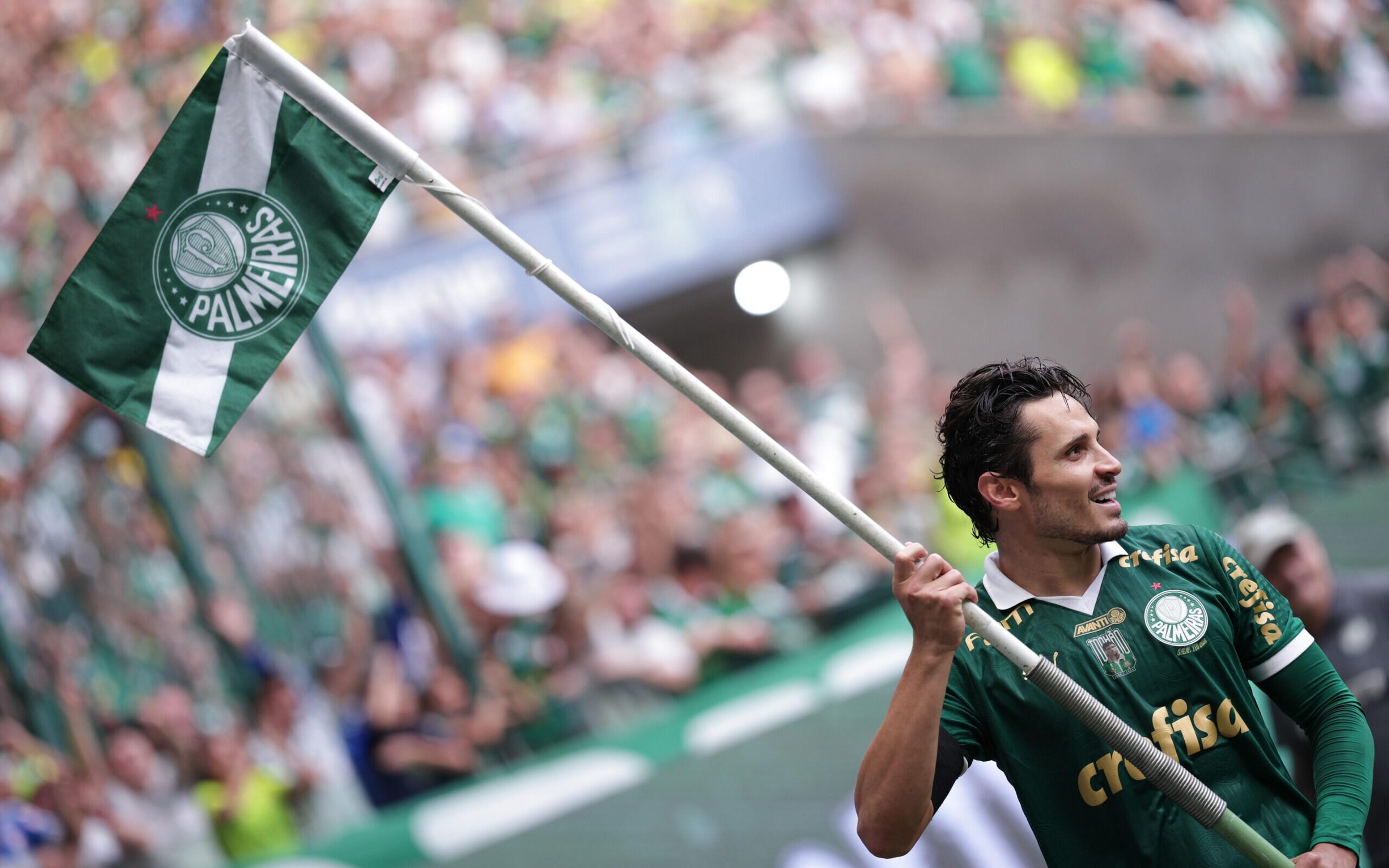 Torcedores do Palmeiras vão à loucura com gol de Veiga: ‘Pintura de falta’