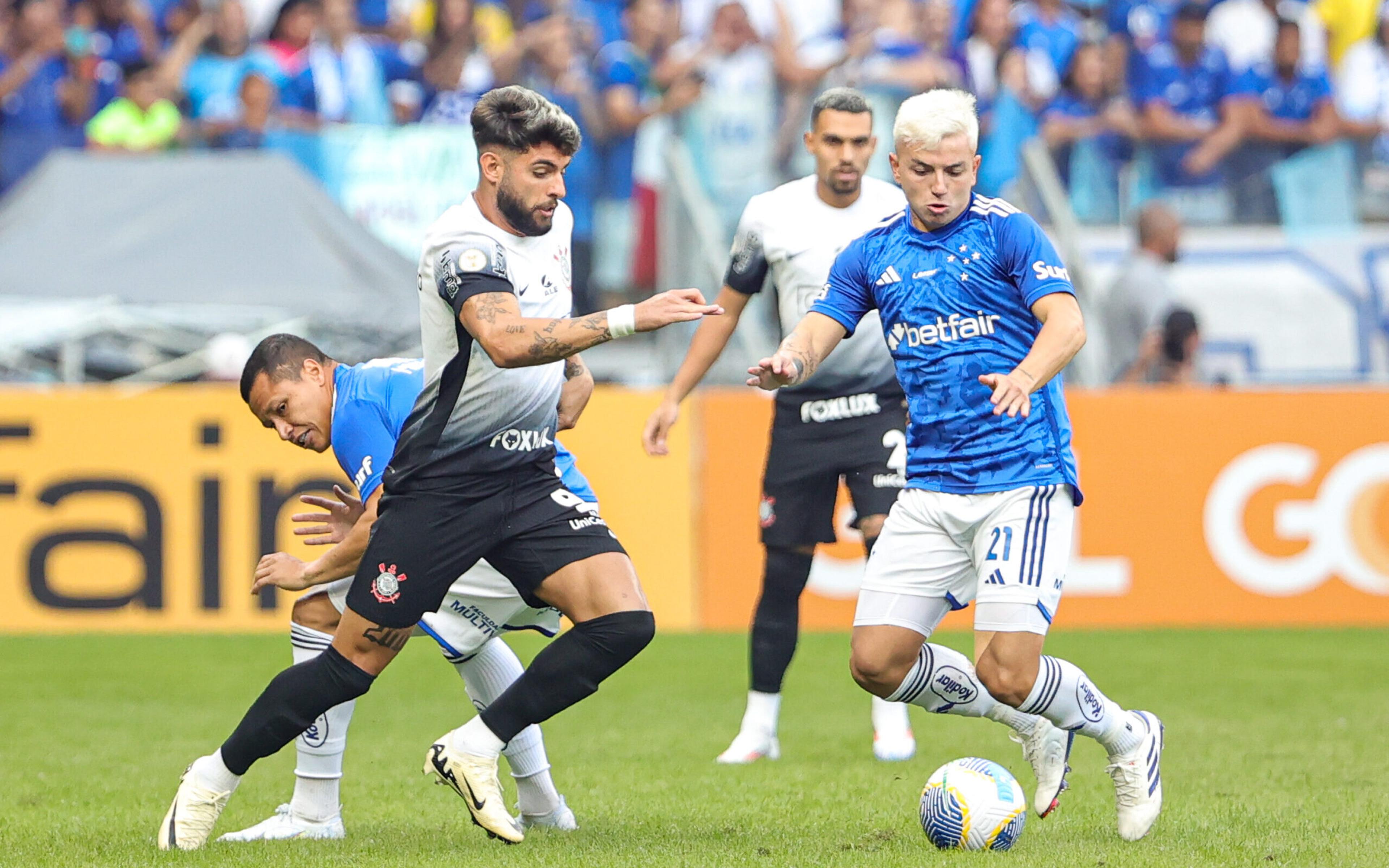 Corinthians x Cruzeiro: qual elenco é mais valioso?