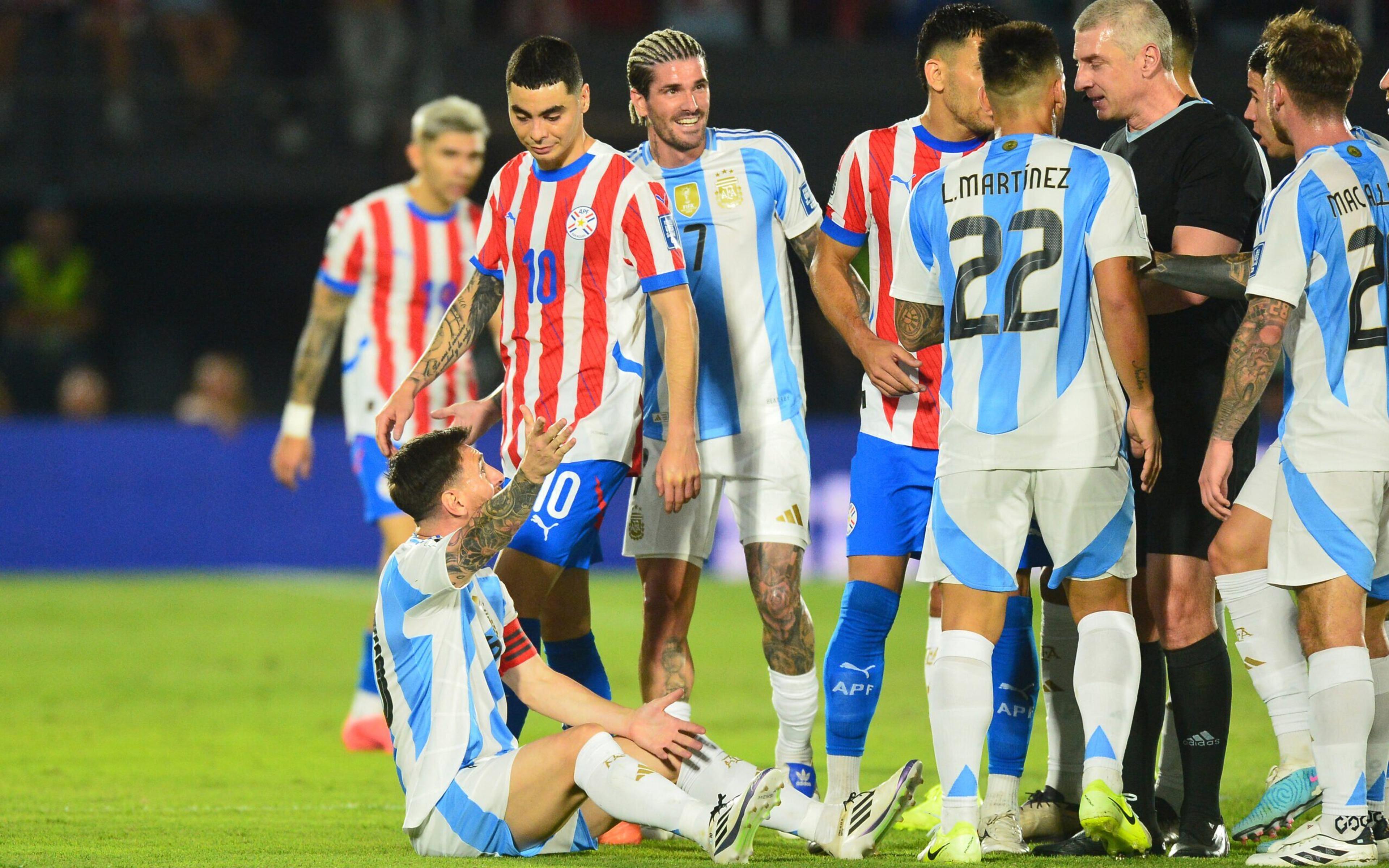 Messi coloca dedo na cara de Daronco, e cena viraliza em Paraguai x Argentina