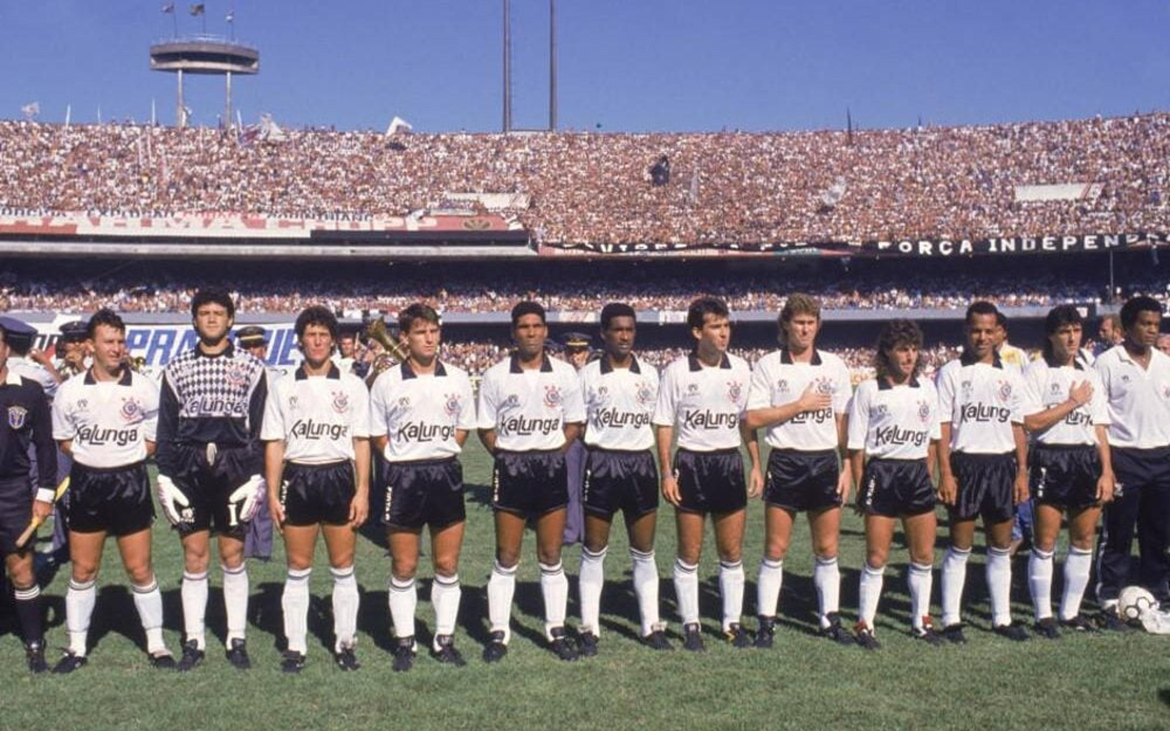 Seu Lance! Qual a história da lendária camisa do Corinthians de 1990?