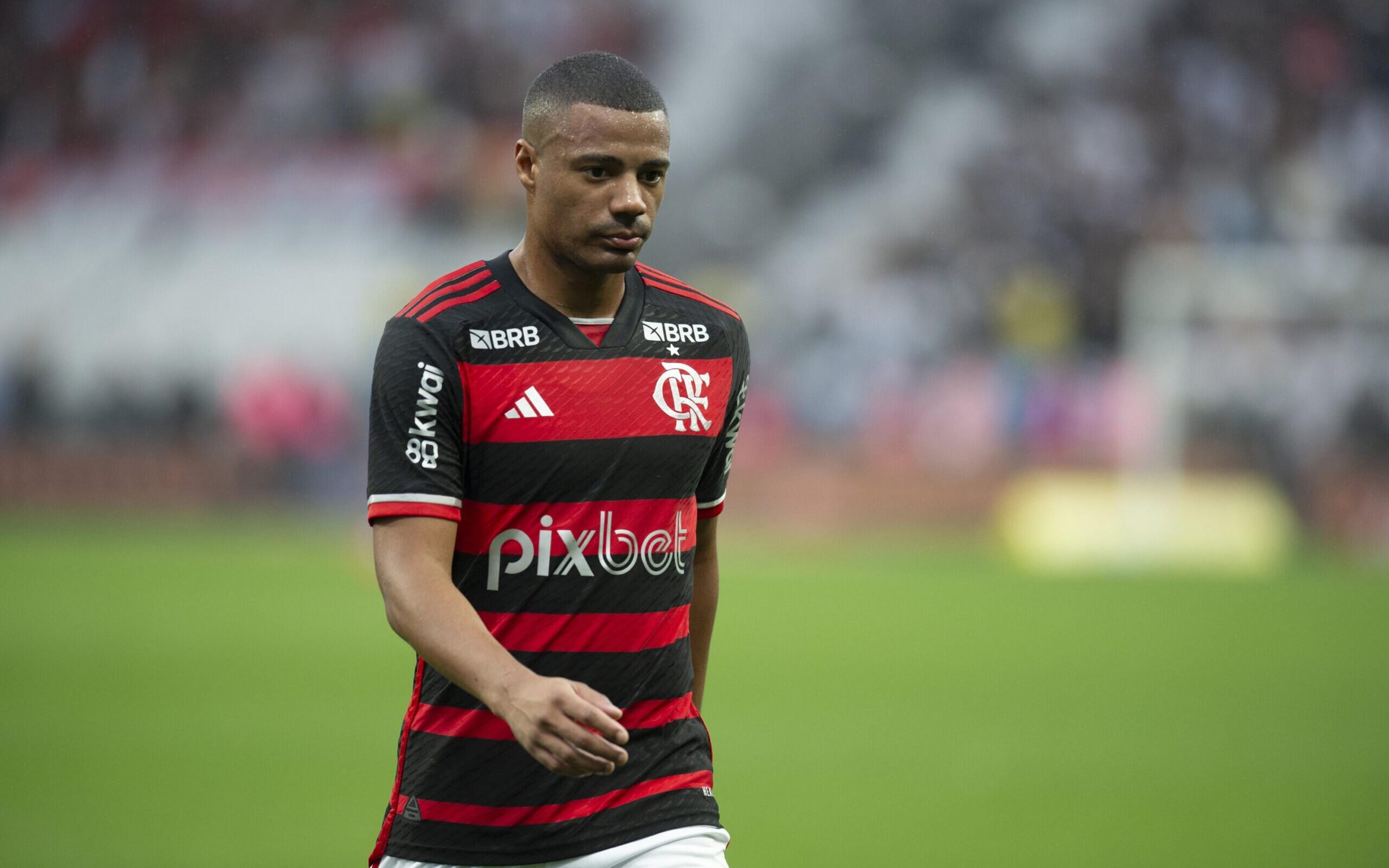 De La Cruz quebra silêncio após especulação de saída do Flamengo