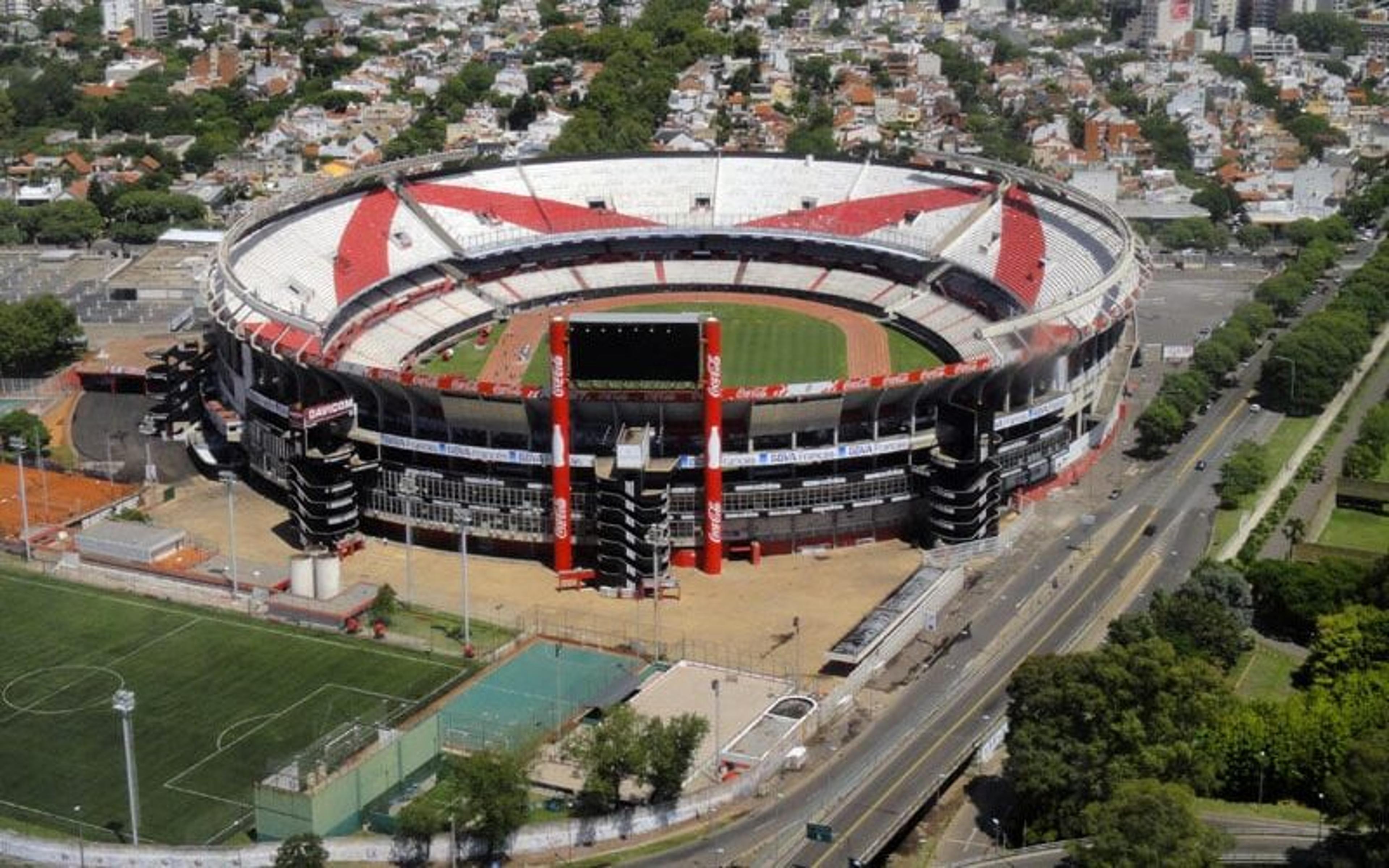 Conmebol libera venda de ingressos da final da Libertadores; torcedores relatam problemas