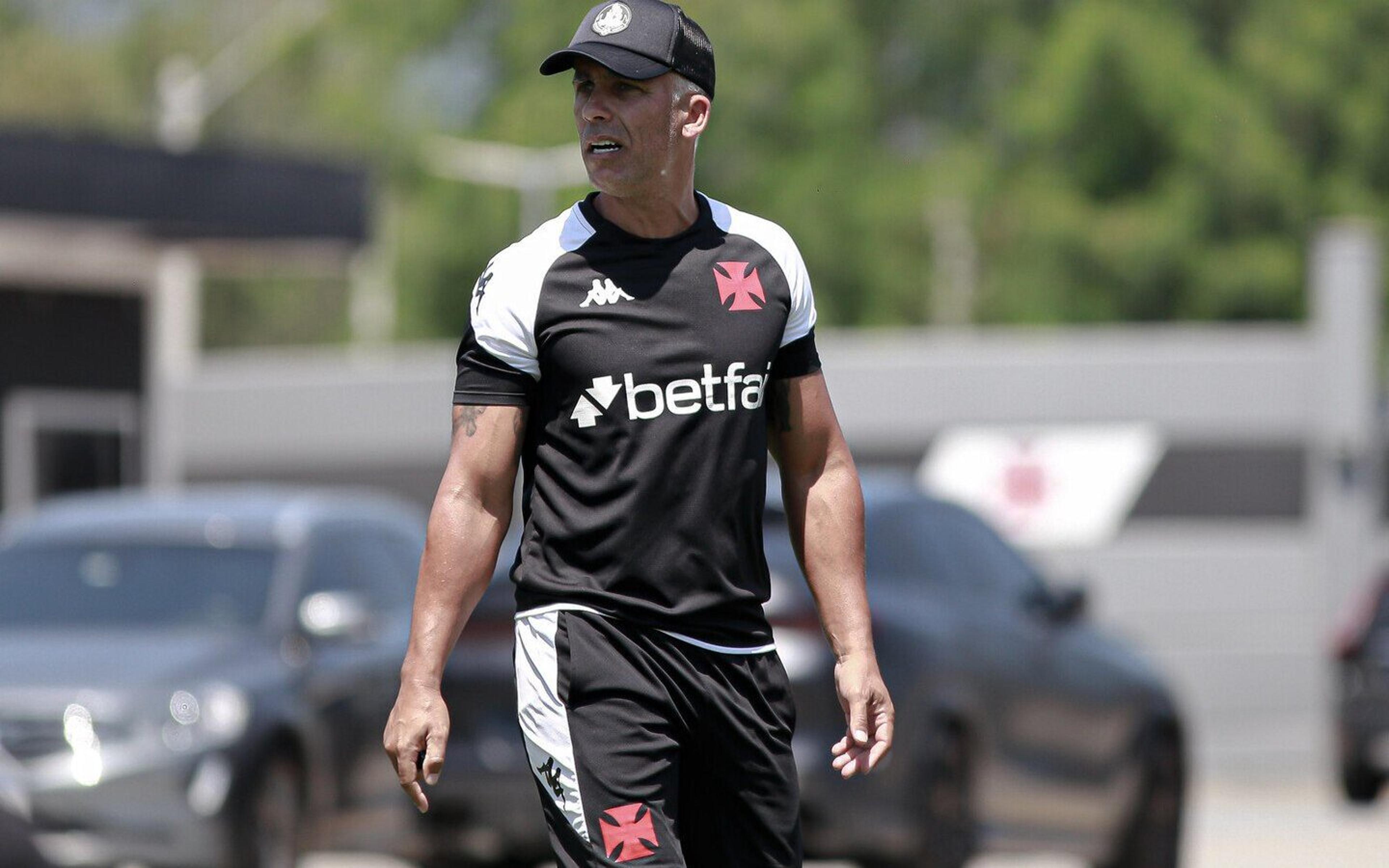 Quais os desafios de Felipe no Vasco na reta final do Brasileirão?