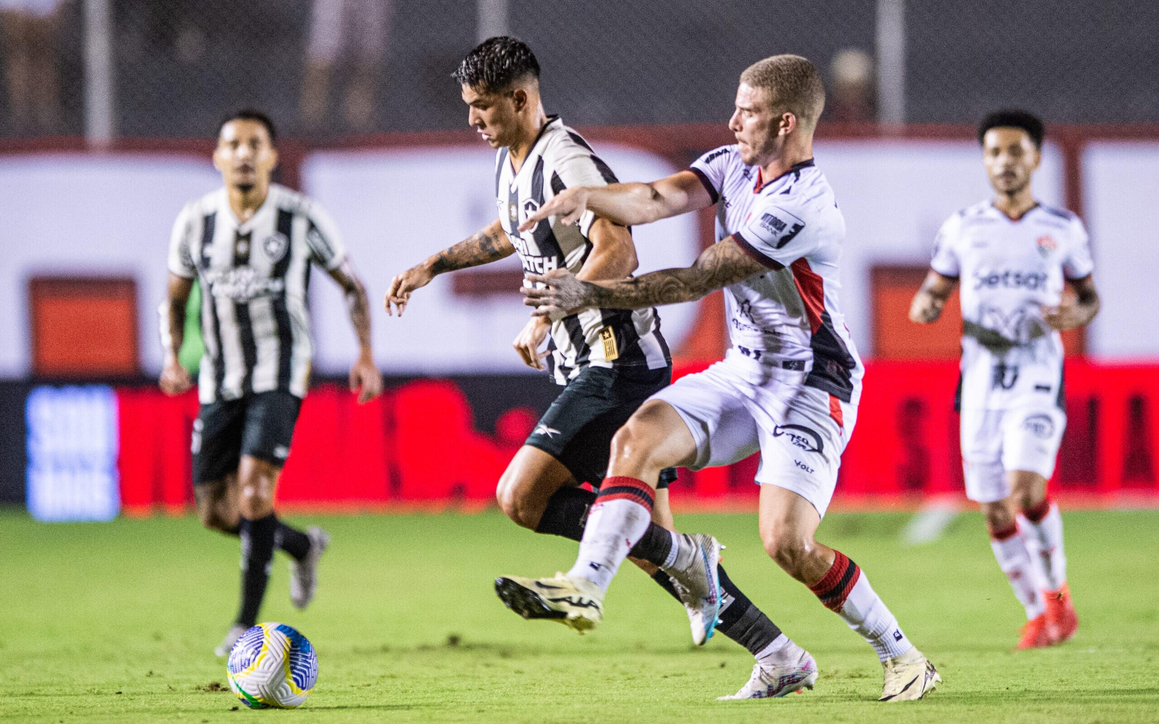 Botafogo x Vitória: onde assistir, horário e escalações do jogo pelo Brasileirão