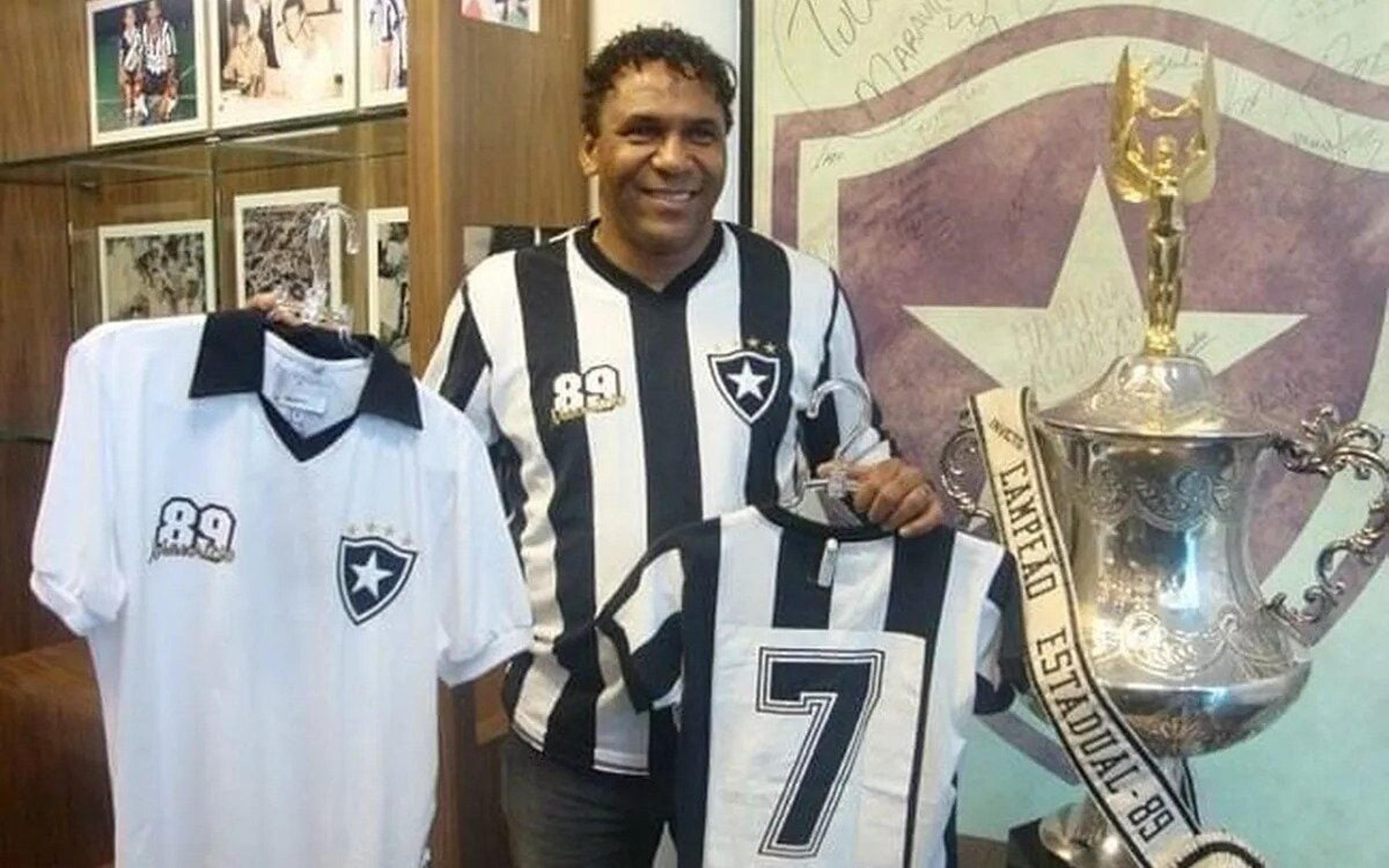 Por onde anda Mauricio, ex-atacante do Botafogo?