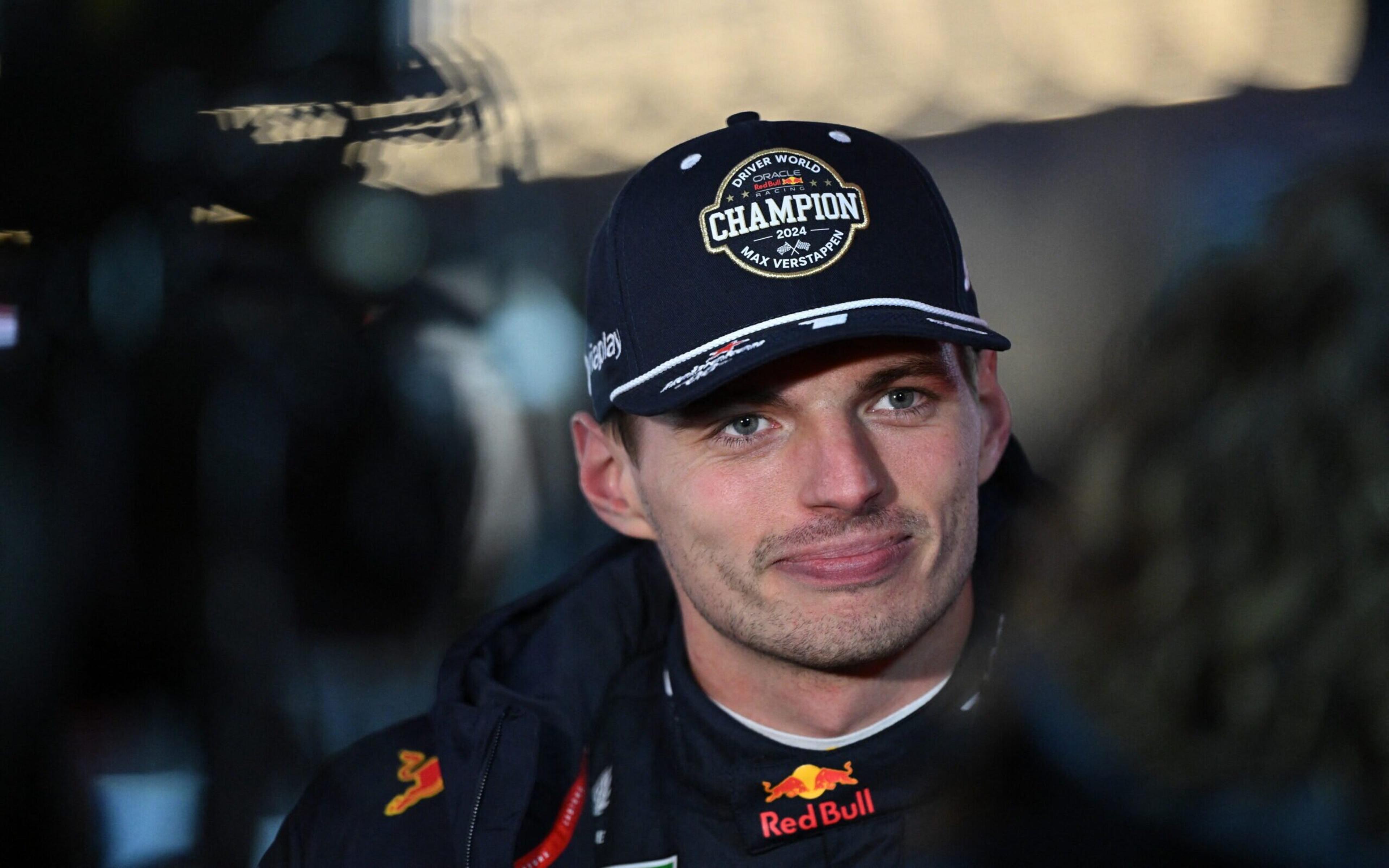 Verstappen revela alívio após conquista do tetra: ‘Aprendi muito e tive que manter a calma’