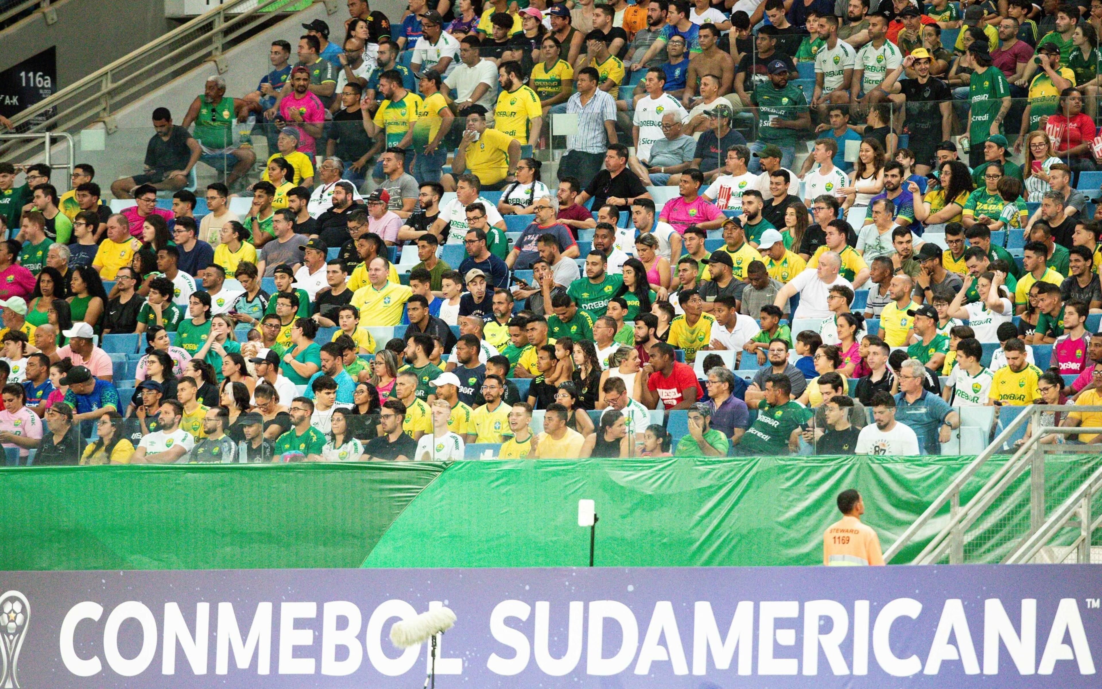 Maiores públicos da Arena Pantanal na história