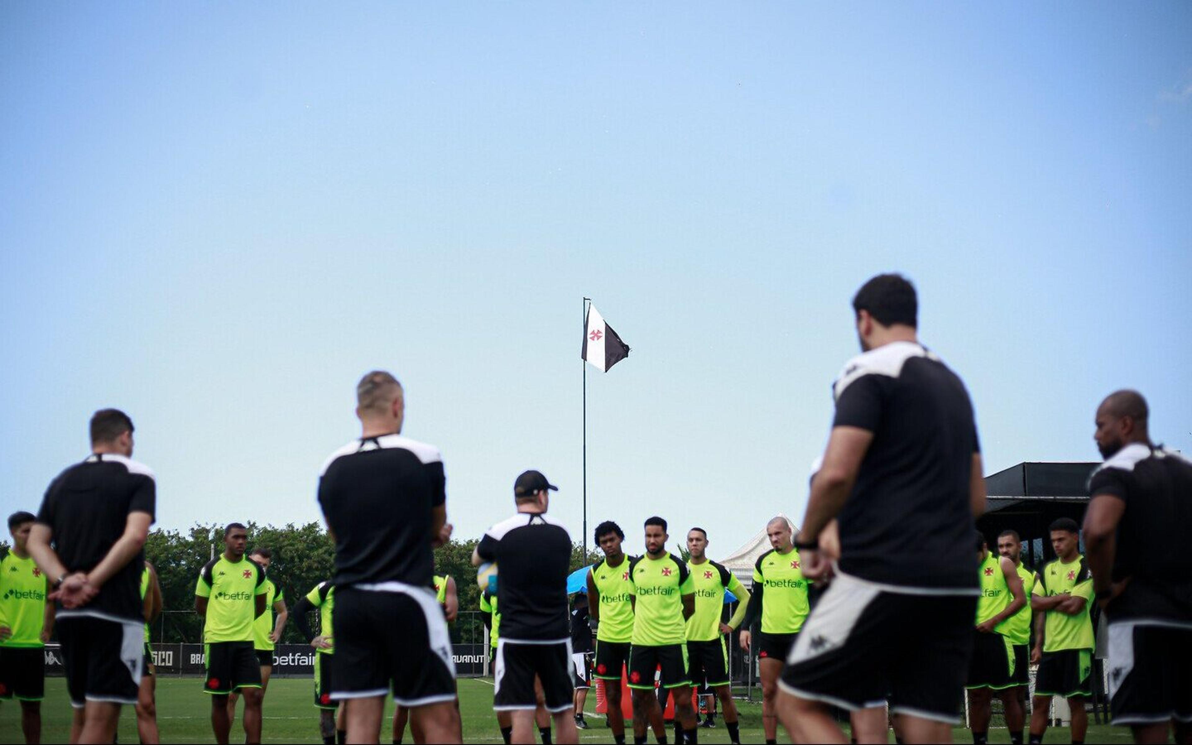 Vasco se reapresenta após dois dias de folga