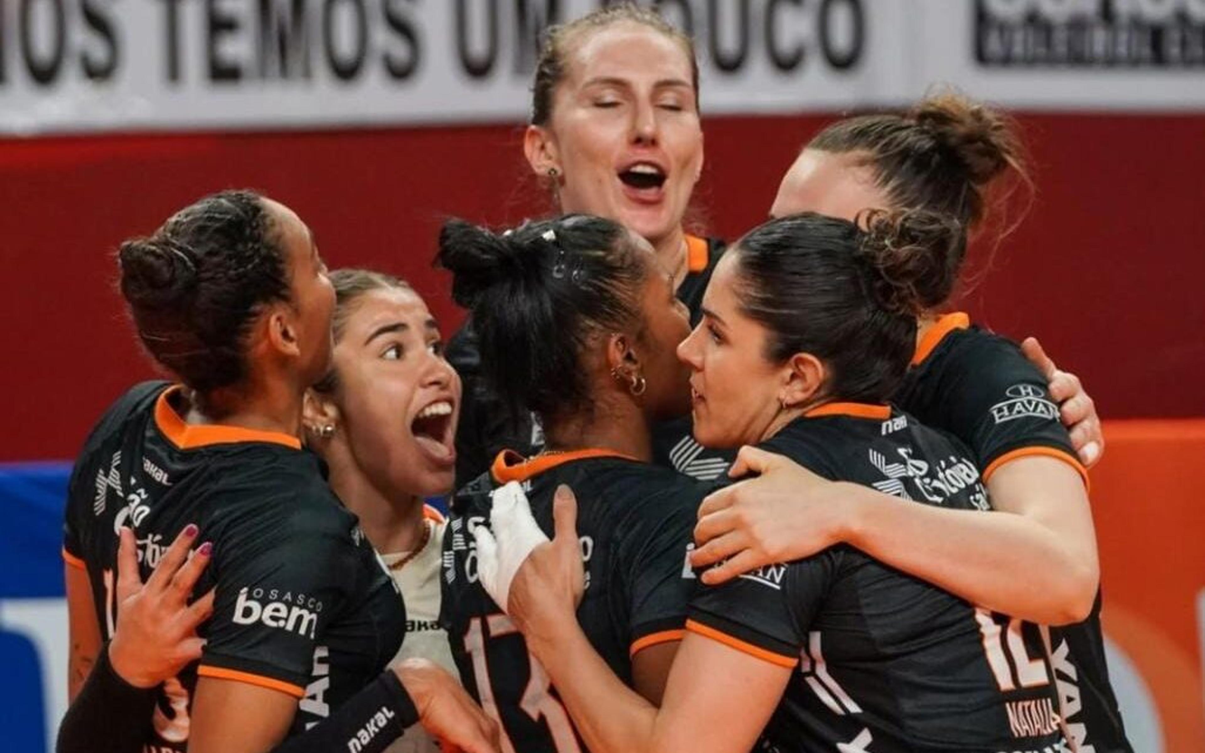 Osasco domina Brusque e sobe na tabela da Superliga Feminina de Vôlei