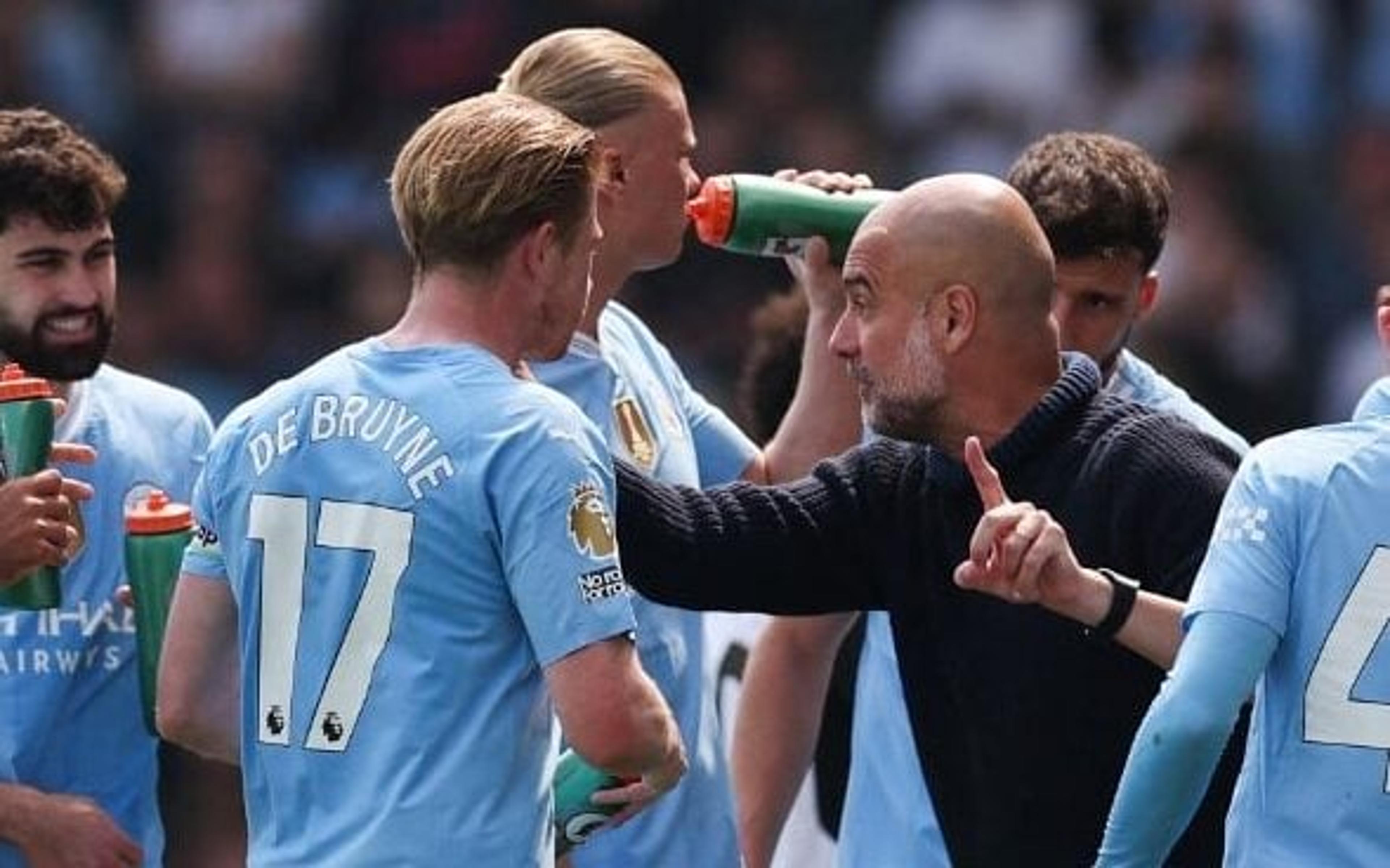 Guardiola se enfurece em coletiva com rumores sobre saída de Kevin De Bruyne