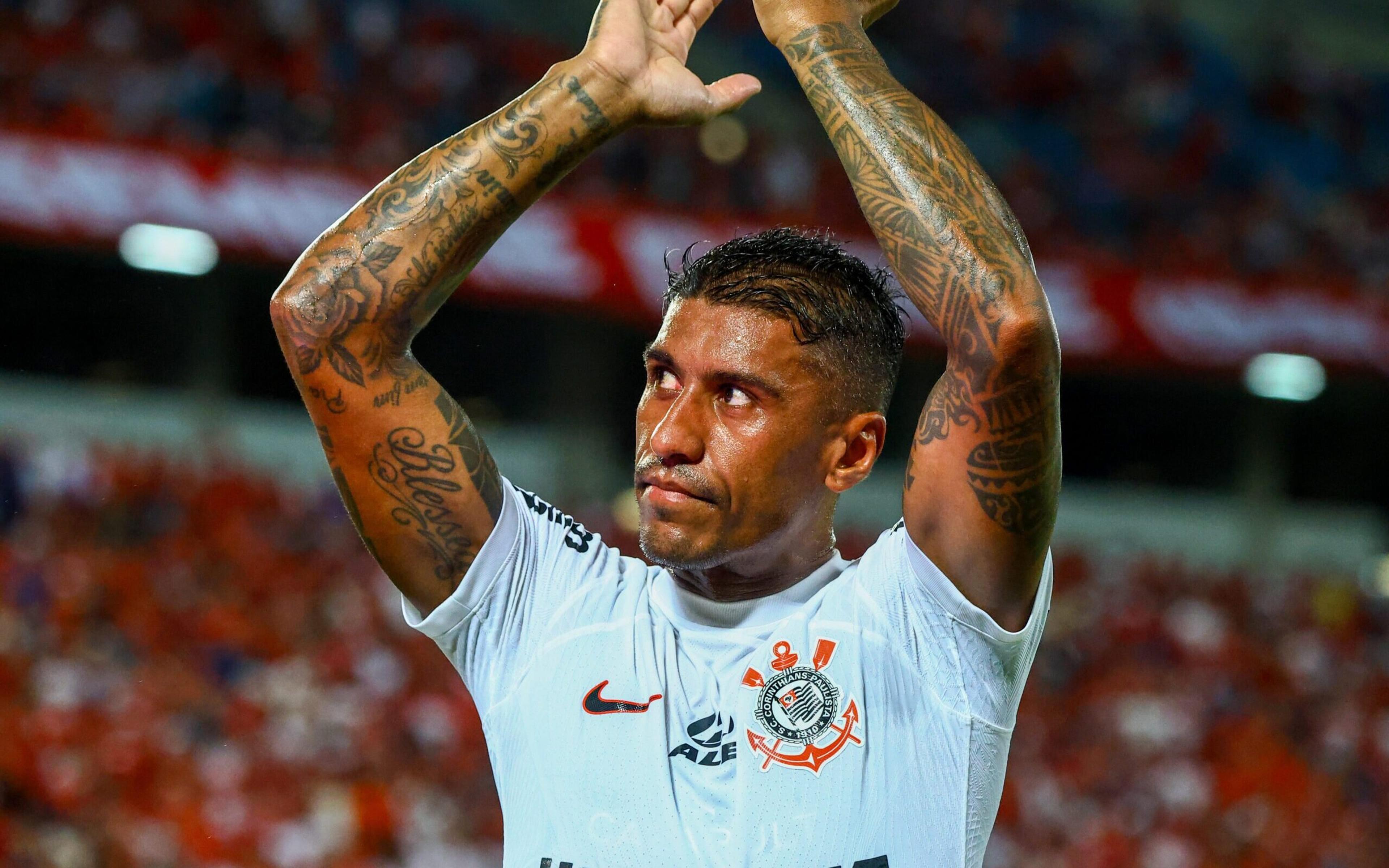 Paulinho se despede do futebol: relembre a carreira do ídolo do Corinthians