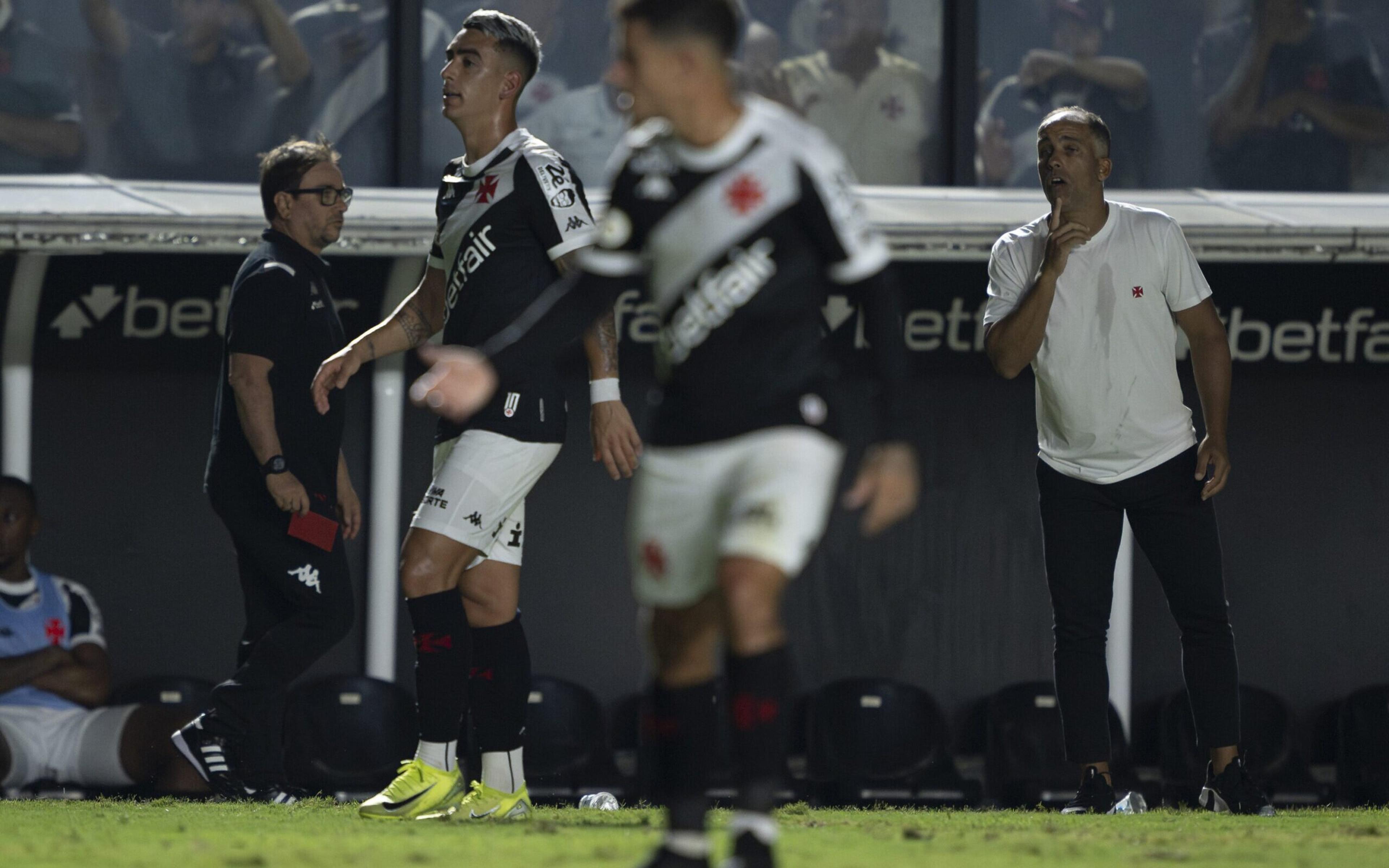 Felipe valoriza reação do Vasco no segundo tempo: ‘Disso para melhor’