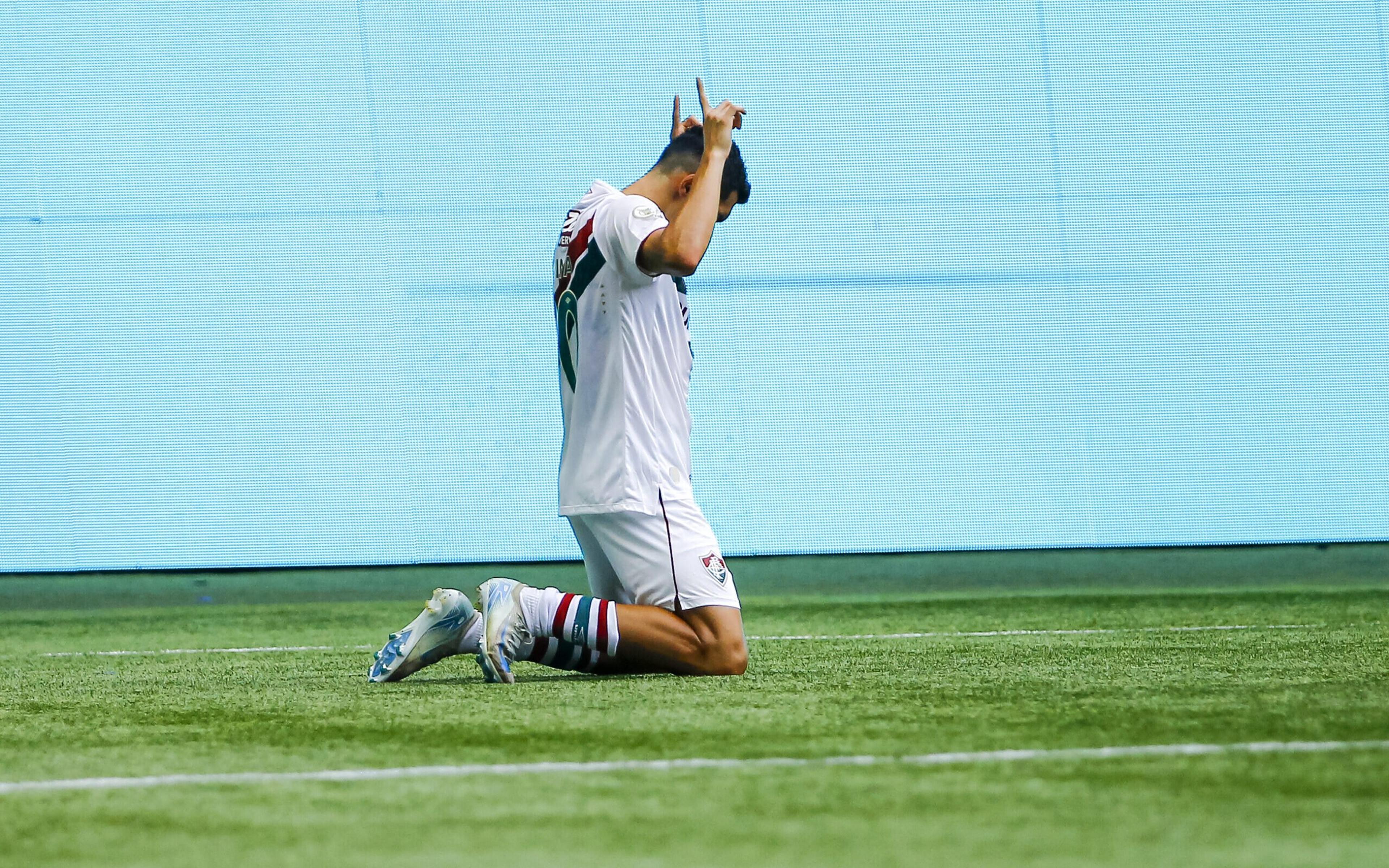 Fluminense vence o Palmeiras, evita rebaixamento e garante vaga na Sul-Americana