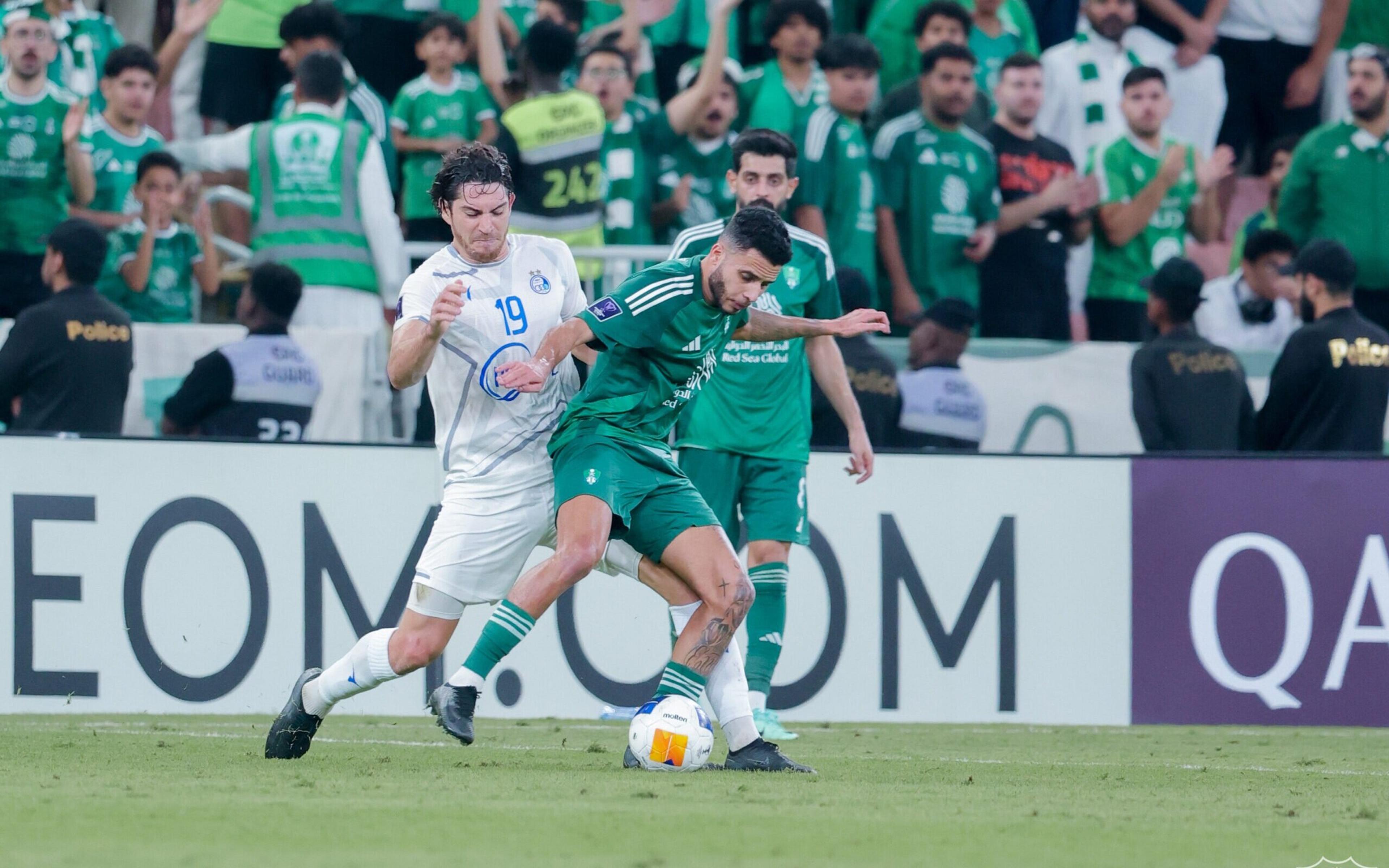 Brasileiro marca, e Al-Ahli perde 100% de aproveitamento na Champions da Ásia