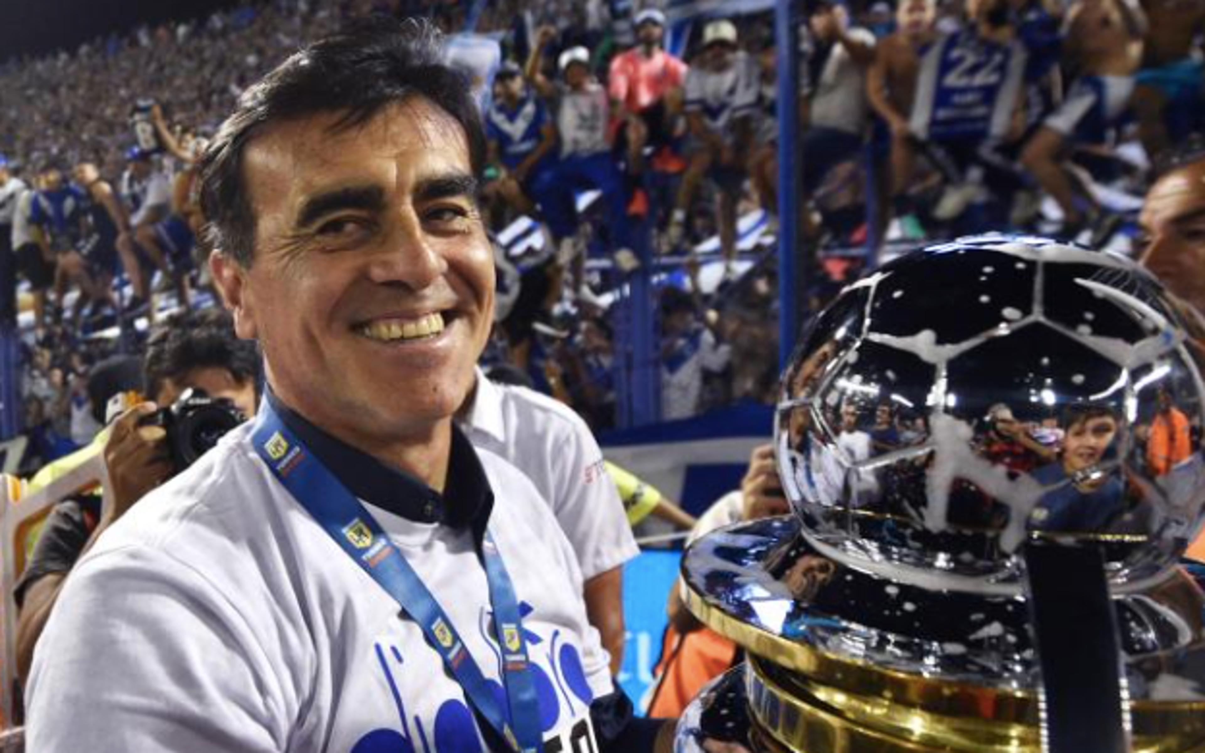 Grêmio anuncia Gustavo Quinteros como novo técnico