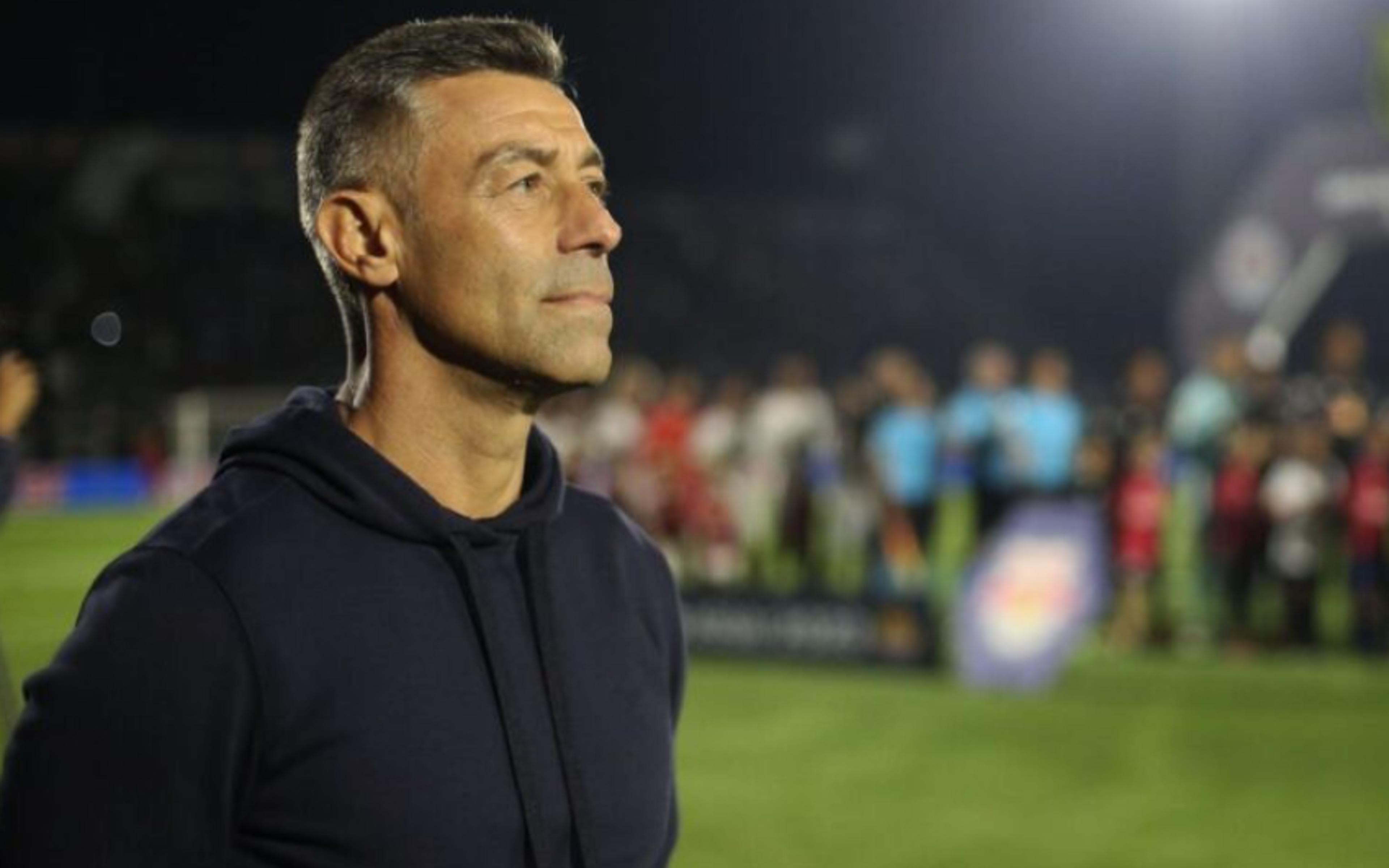 Pedro Caixinha é anunciado como novo técnico do Santos