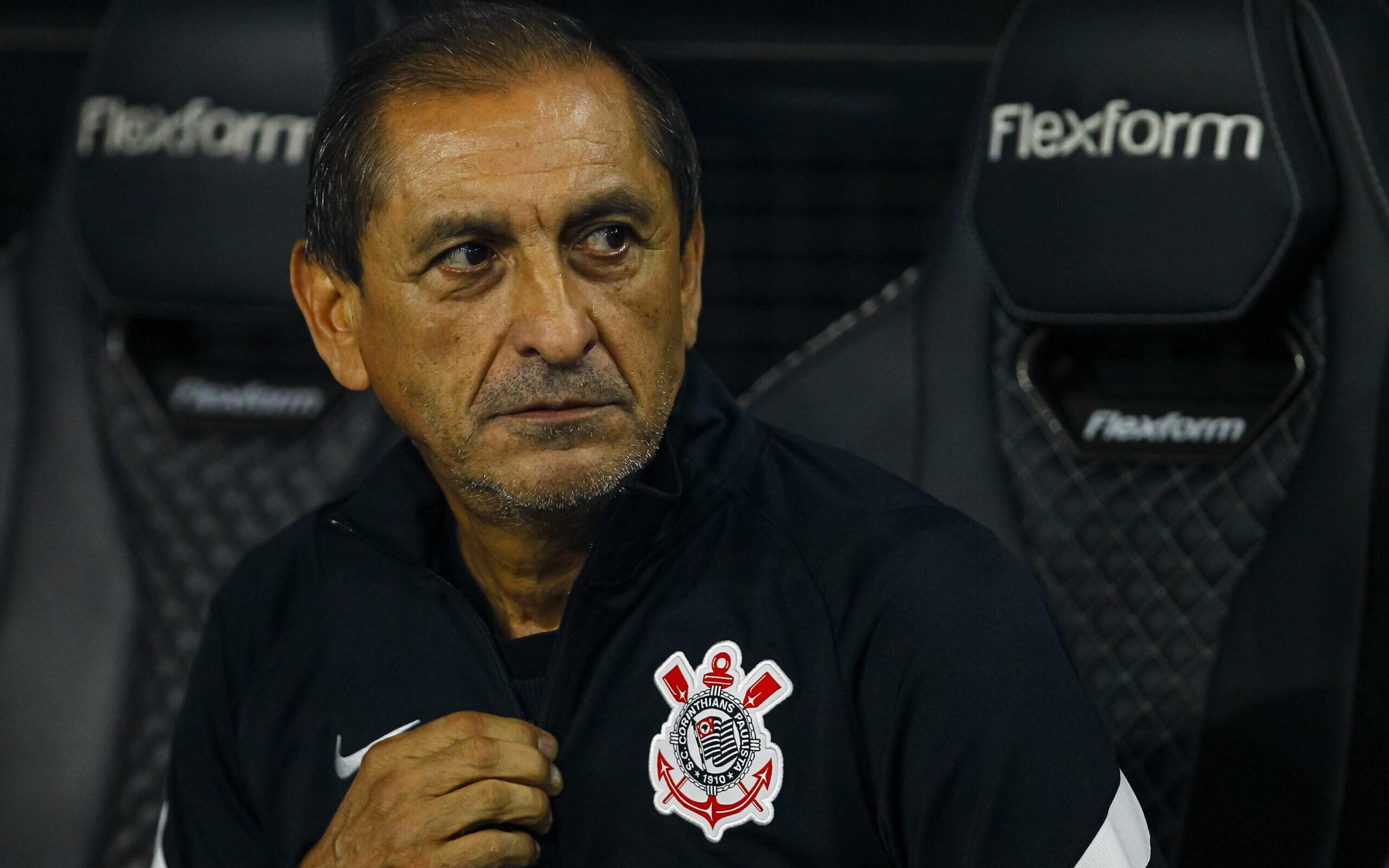 Fabinho Soldado confirma Ramón Díaz no Corinthians em 2025