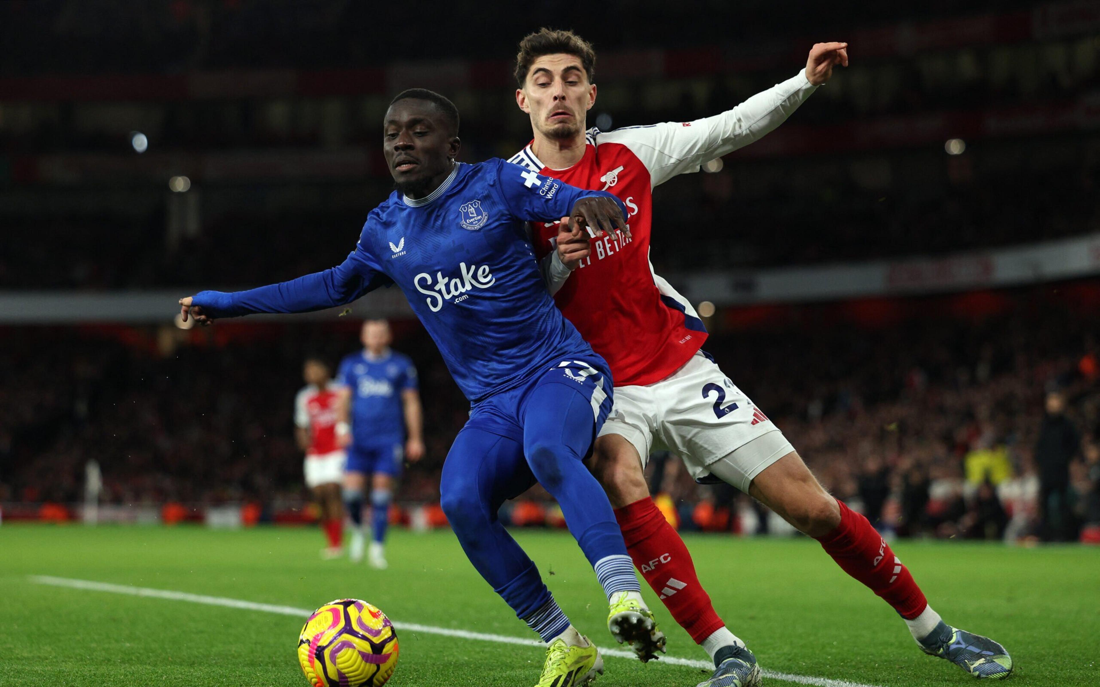 Em jogo insosso, Arsenal e Everton não saem do zero na Premier League