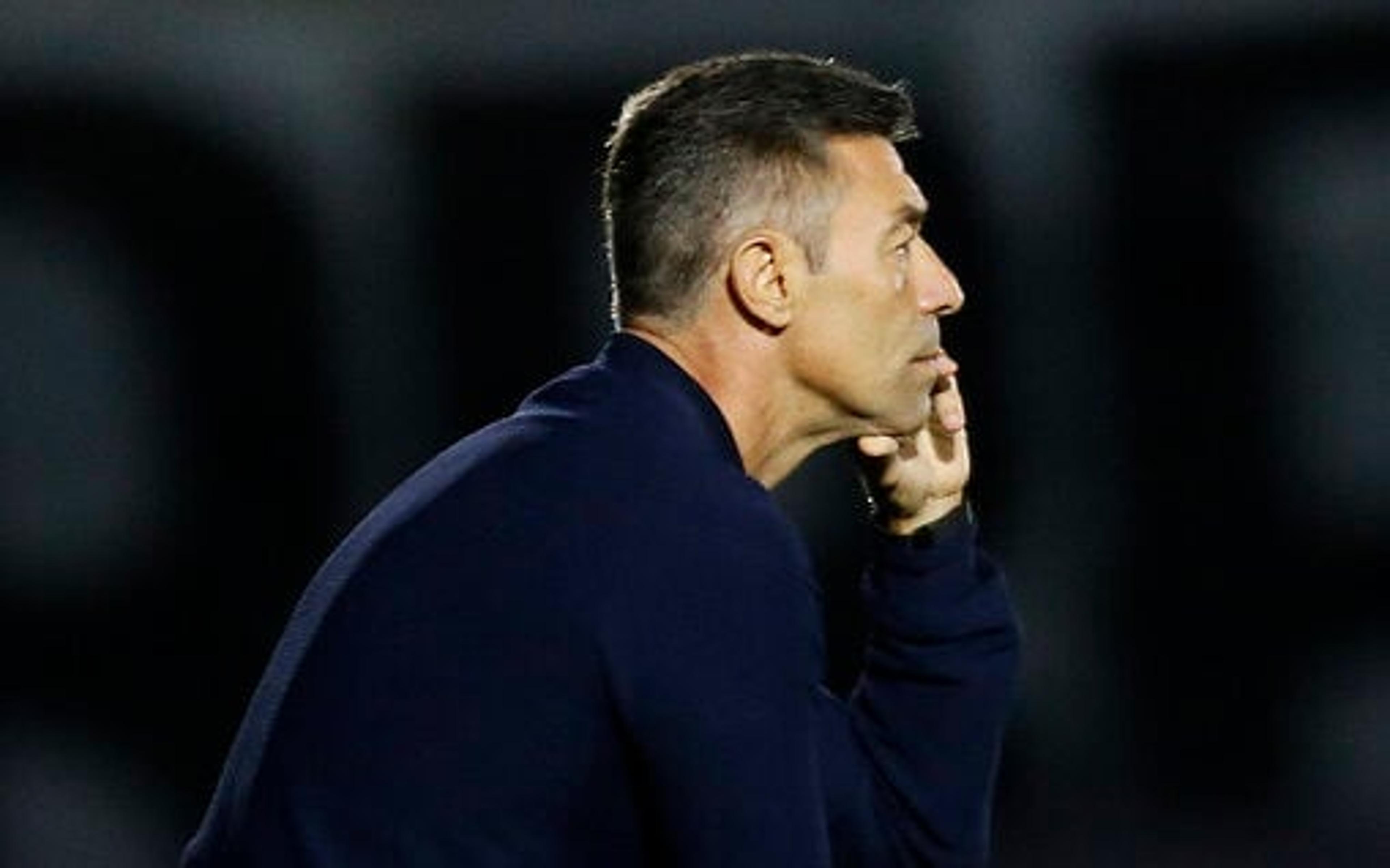 Grêmio desiste de negociação com Pedro Caixinha