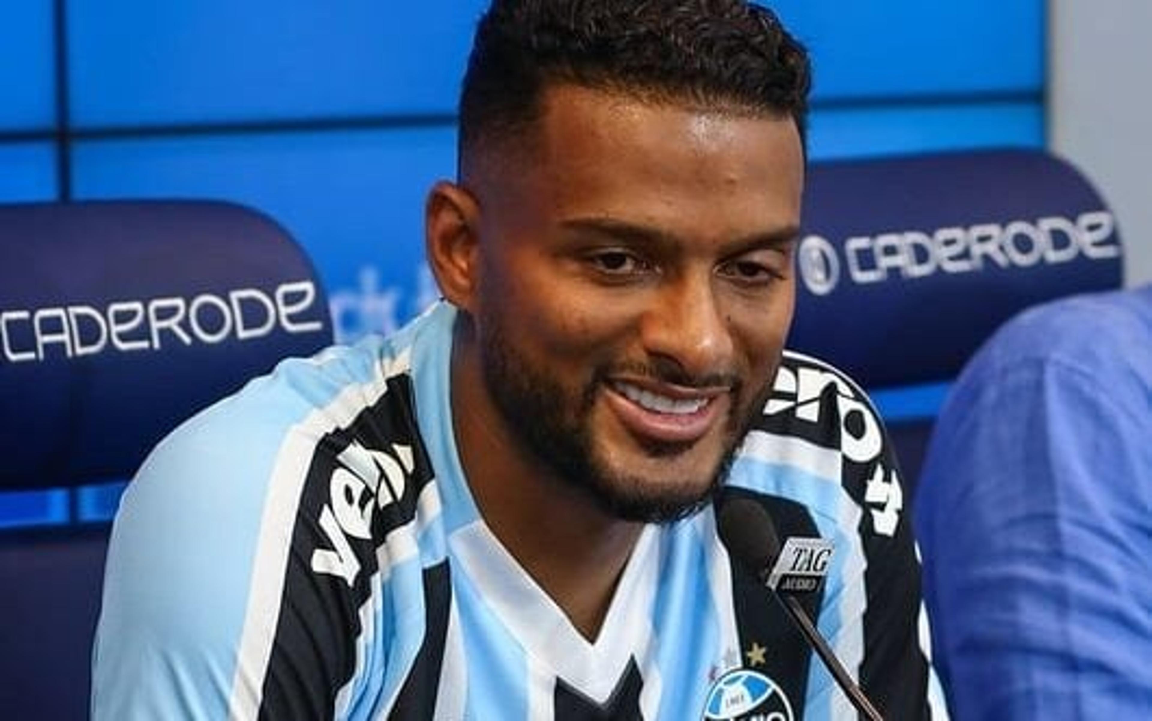 Mercado da Bola: Reinaldo se despede do Grêmio