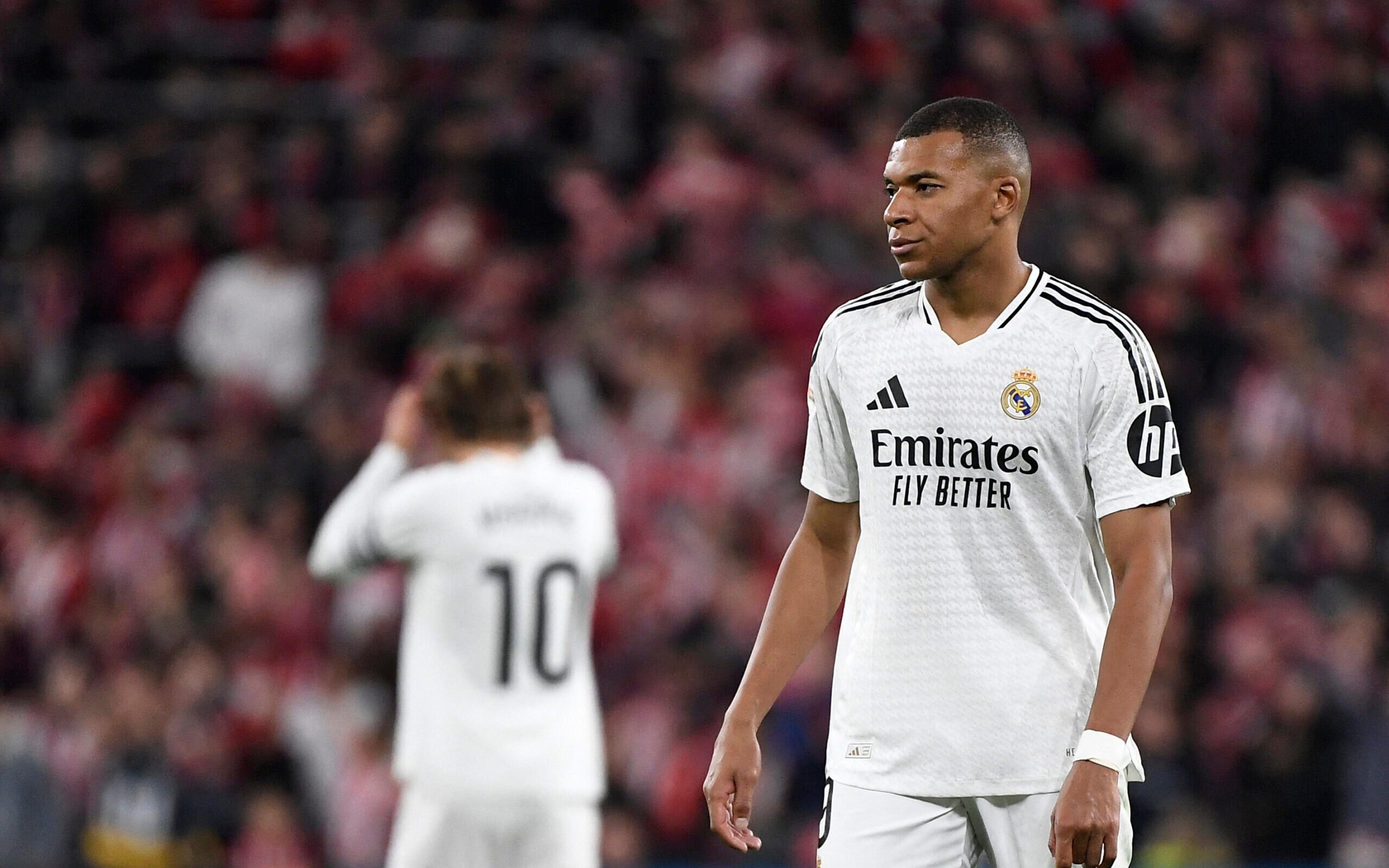 Mbappé se desculpa após mais um pênalti perdido pelo Real Madrid