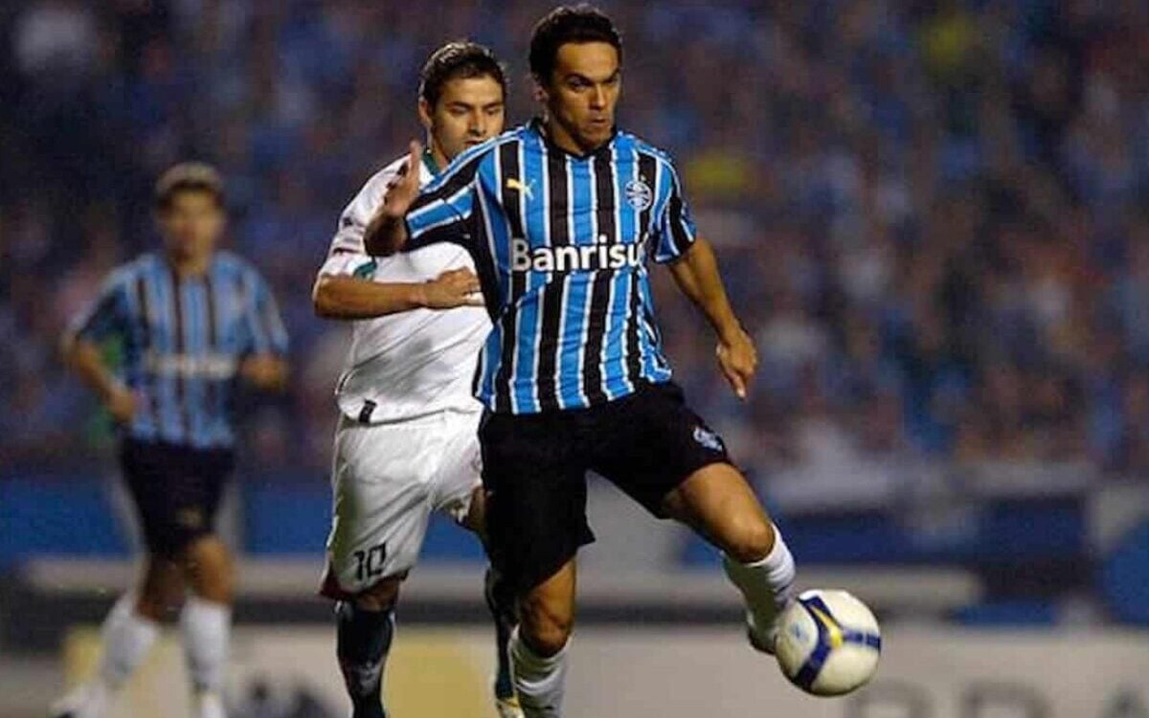 Por onde anda Rodrigo Mendes, ex-atacante do Grêmio?