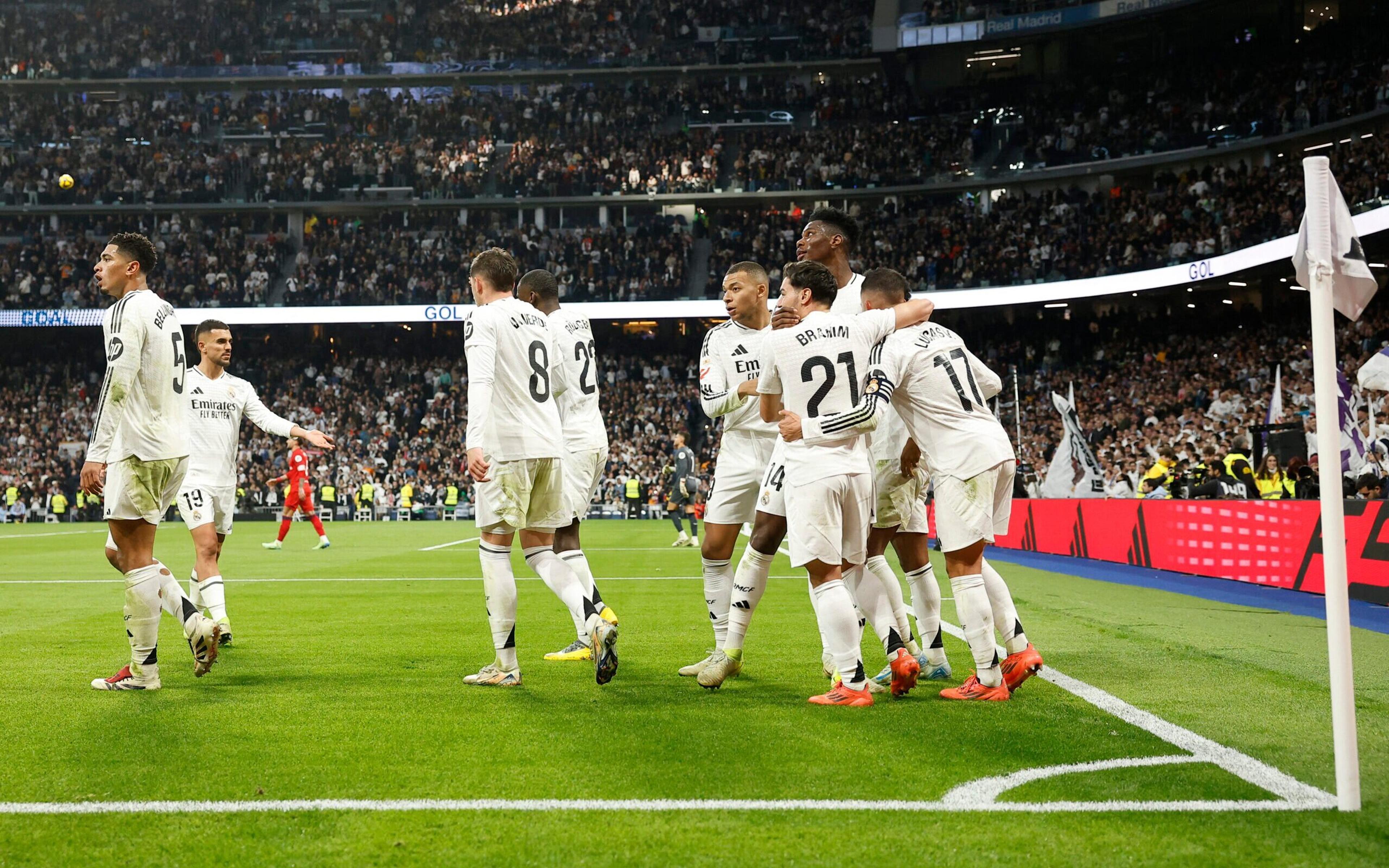 Em show de Mbappé e Rodrygo, Real Madrid goleia Sevilla por La Liga