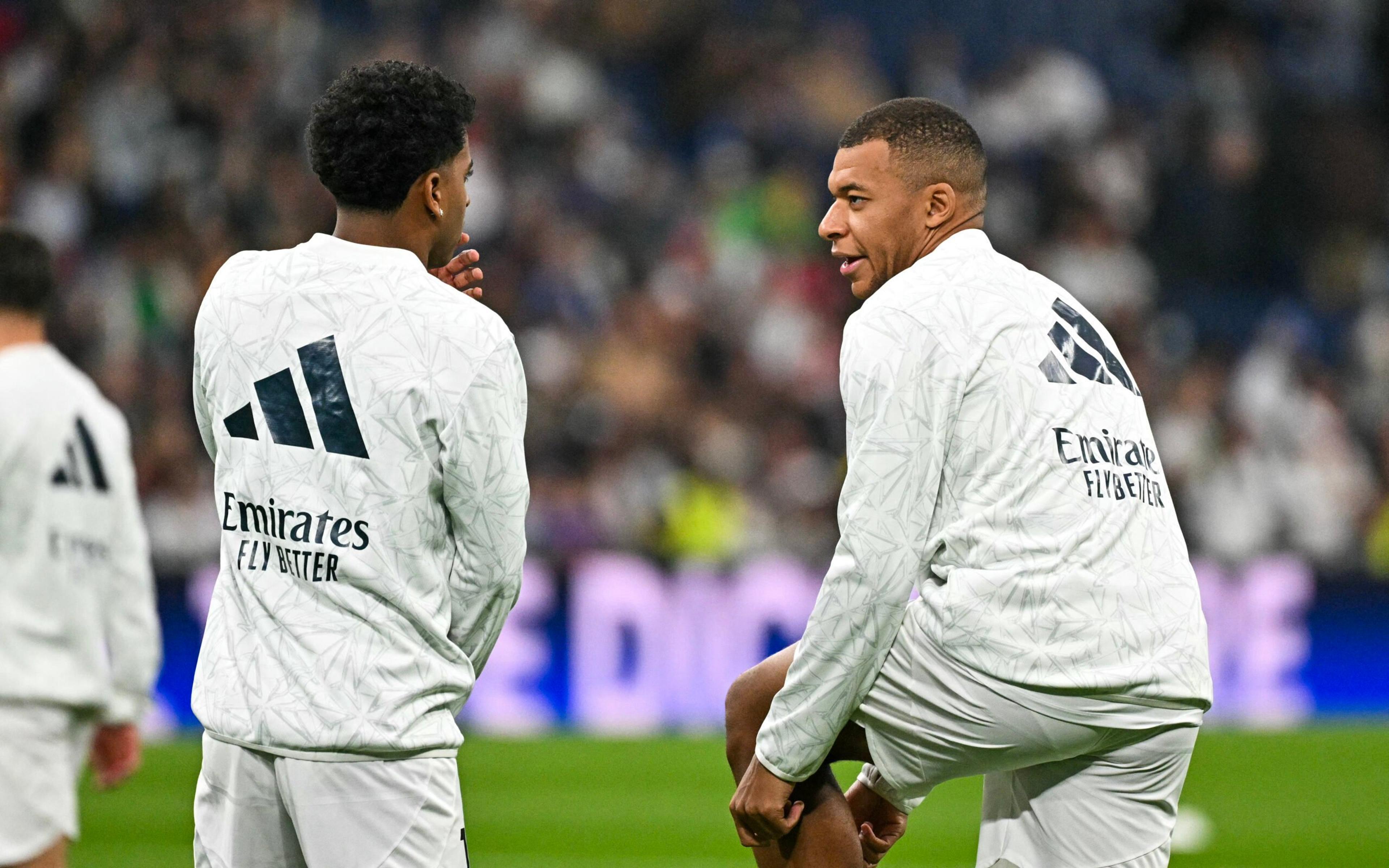 Câmeras flagram ‘polêmica’ de Rodrygo e Mbappé em jogo do Real Madrid; entenda