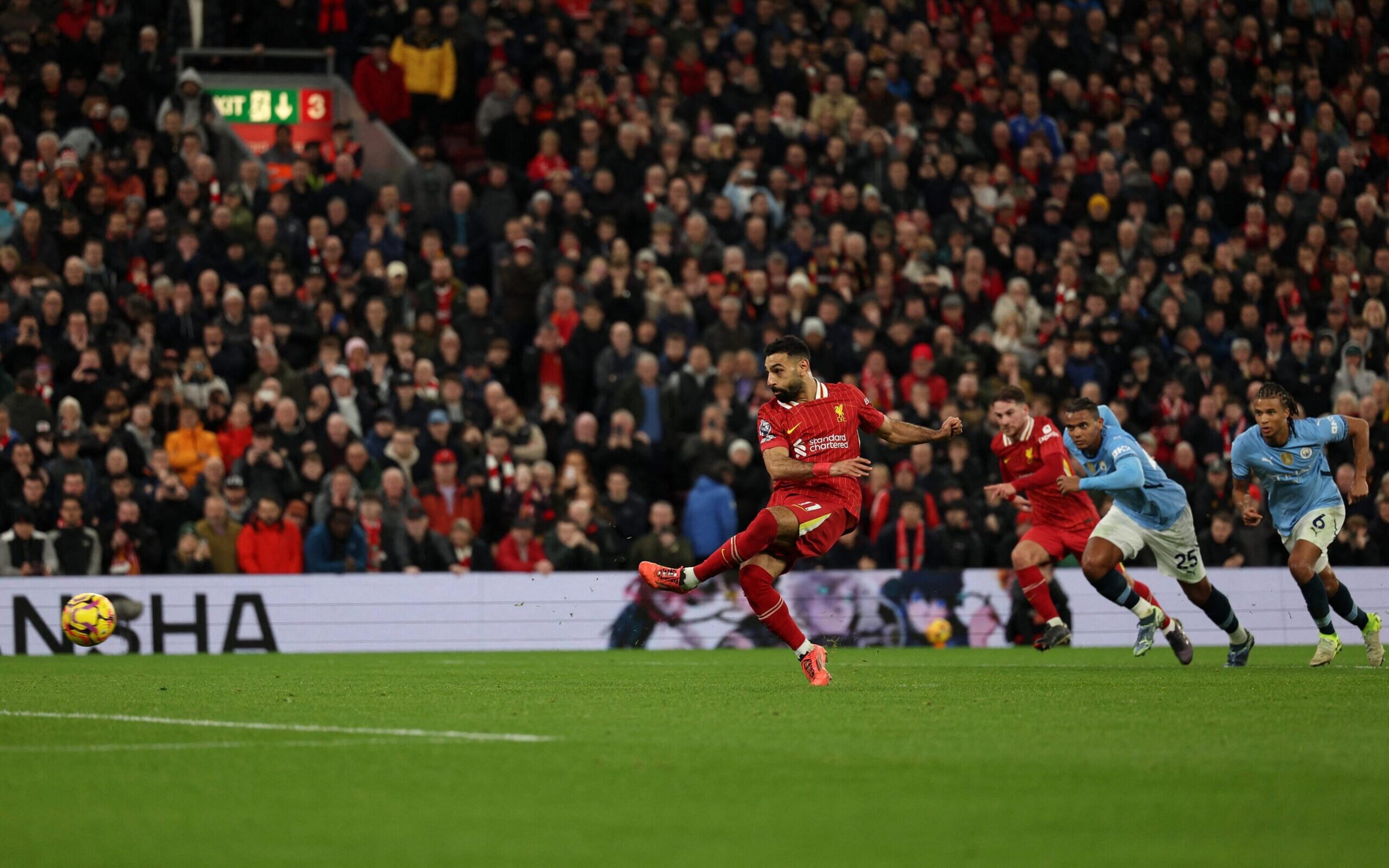 Com show de Salah, Liverpool bate Manchester City na Premier League