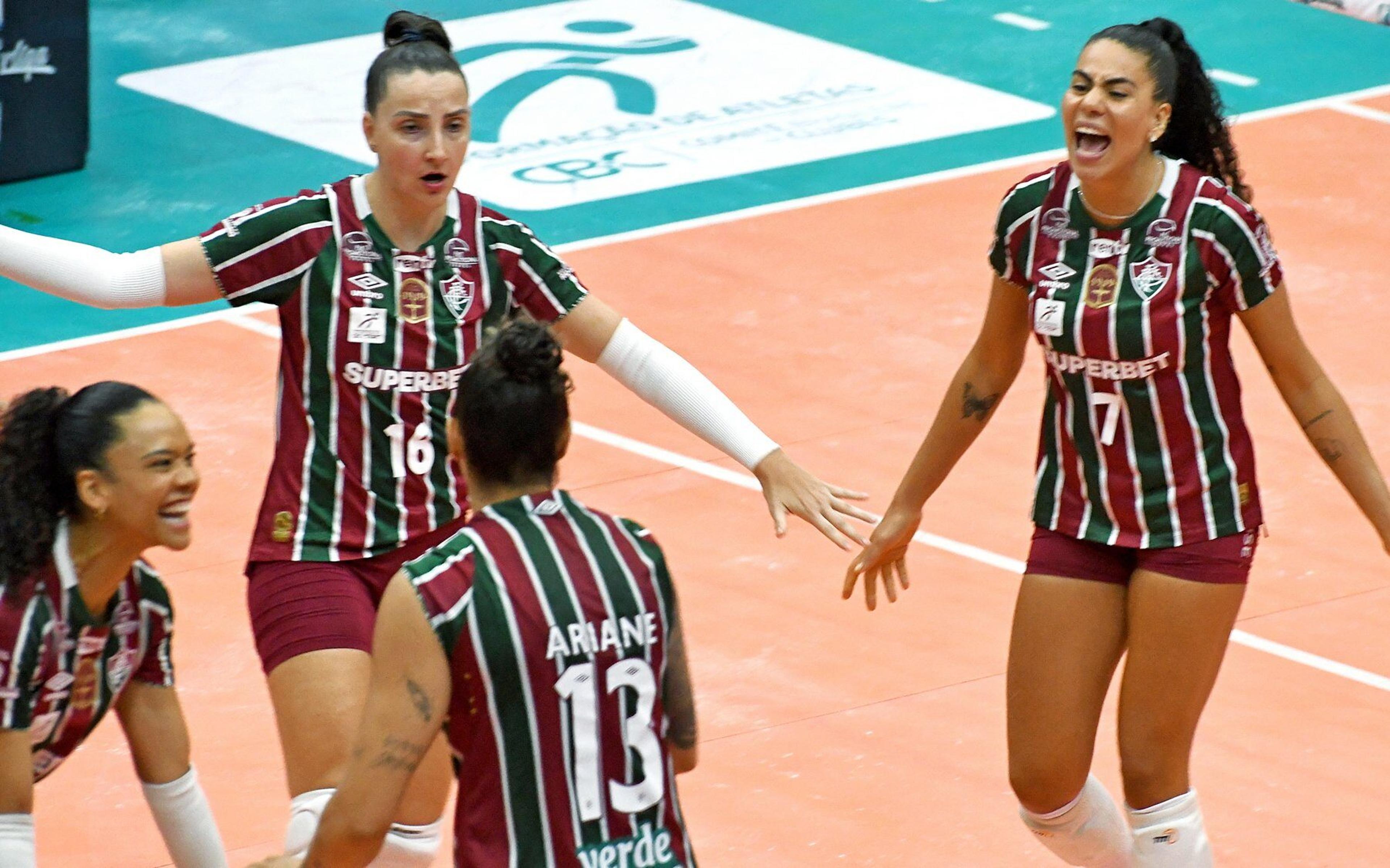 Fluminense domina e vence Brasília pela Superliga Feminina de Vôlei