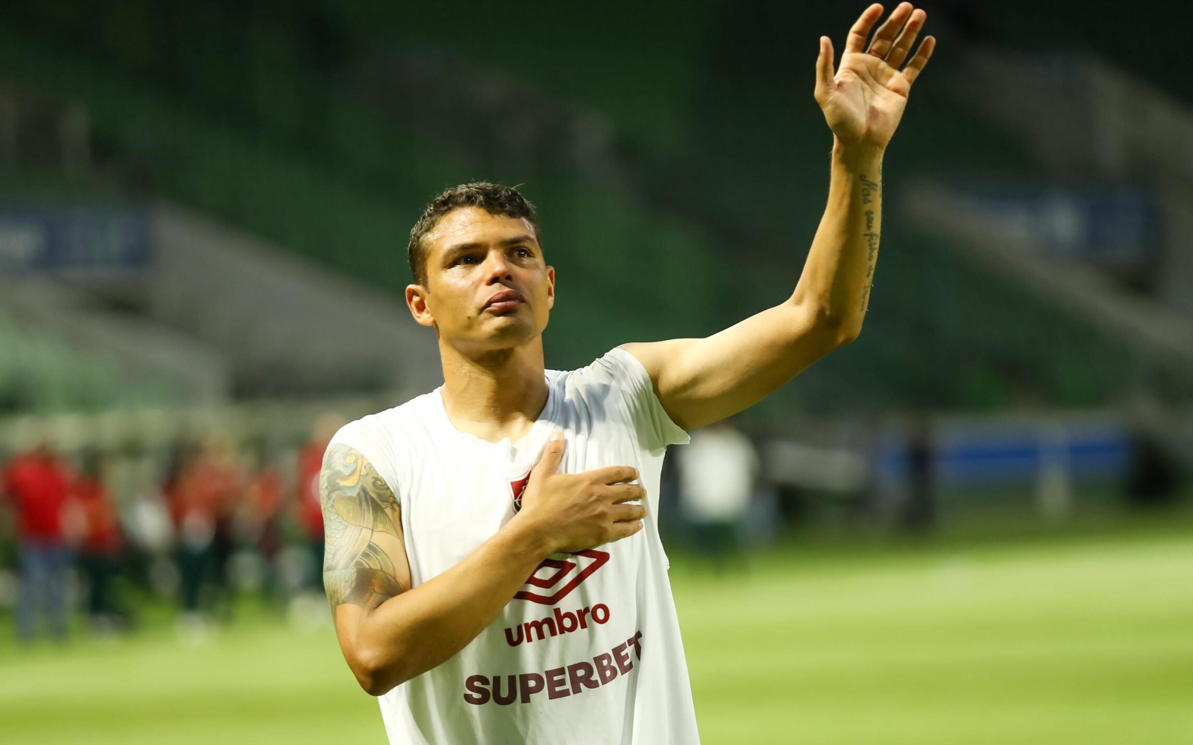 Thiago Silva cumpre promessa no gramado após Fluminense evitar rebaixamento