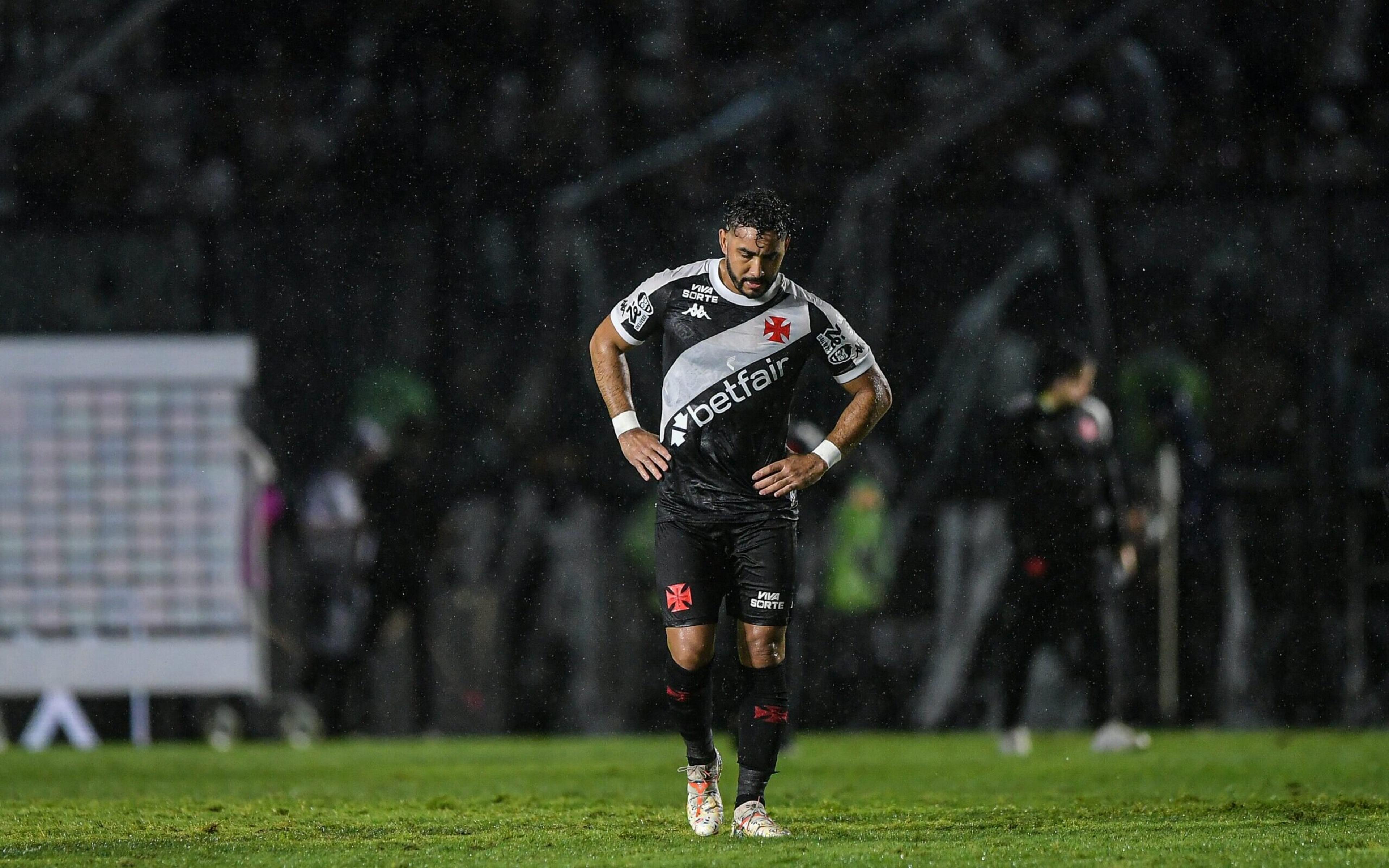 Meias do Vasco: posição frustra torcida após expectativas com craques