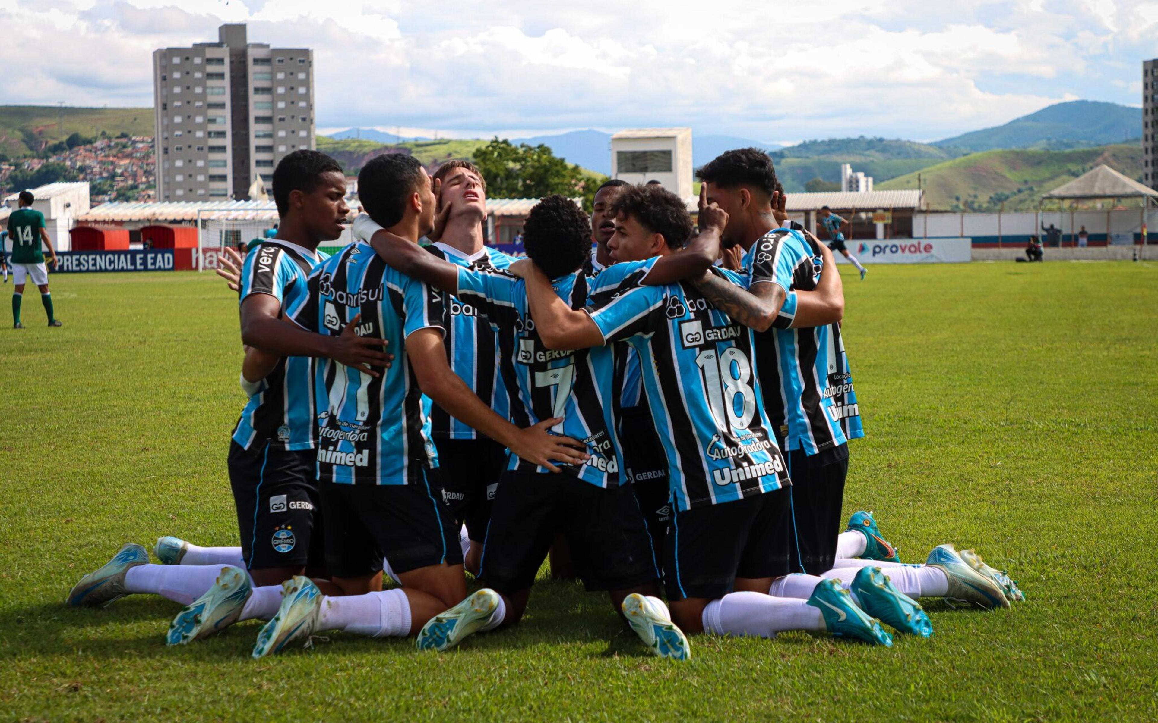 Grêmio x Corinthians: onde assistir, horário e escalações do jogo pela Copinha