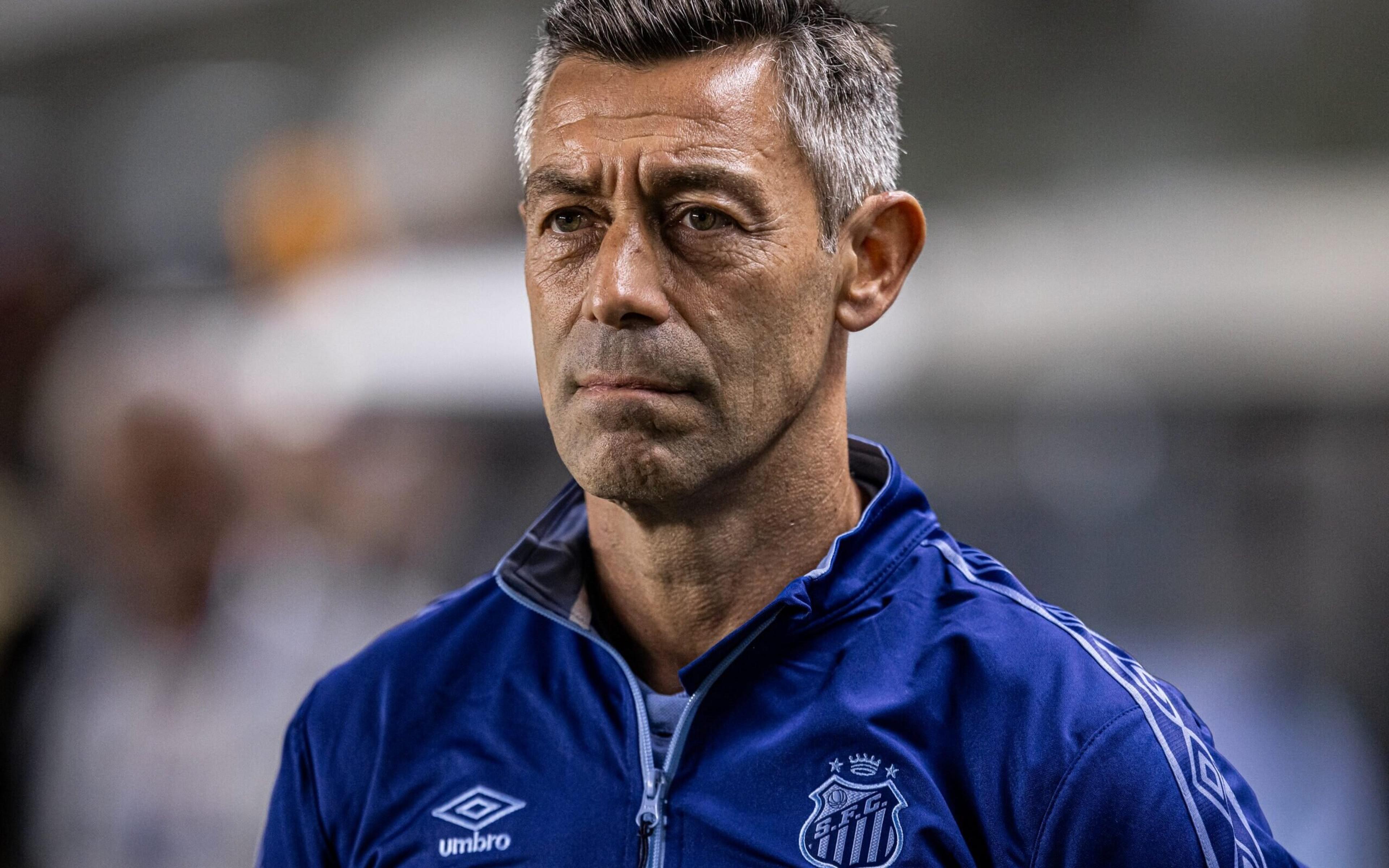 Santos: Caixinha cobra reforços e lamenta repetição de erros defensivos