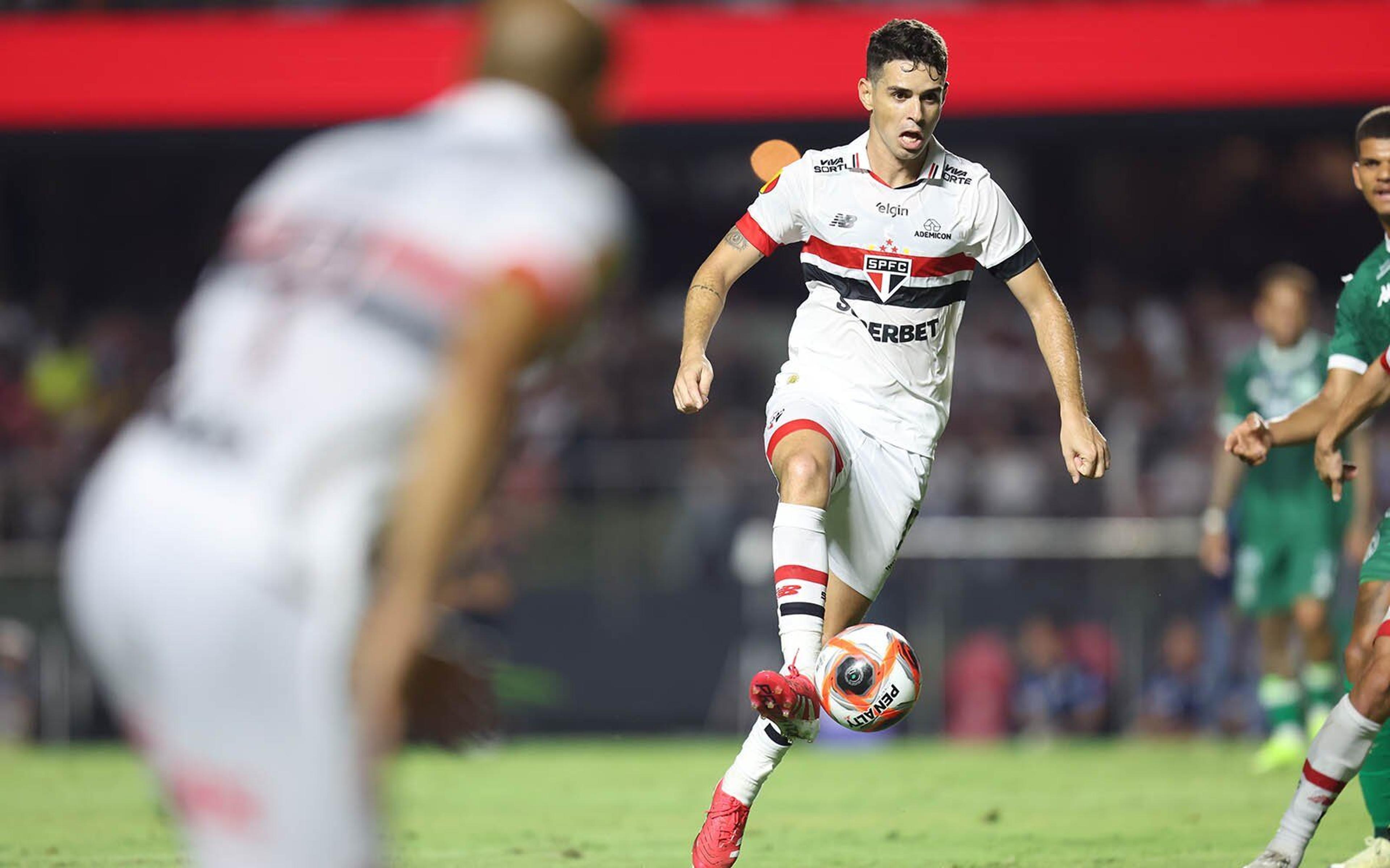 Oscar busca primeiro gol pelo São Paulo e reencontra Corinthians no clássico