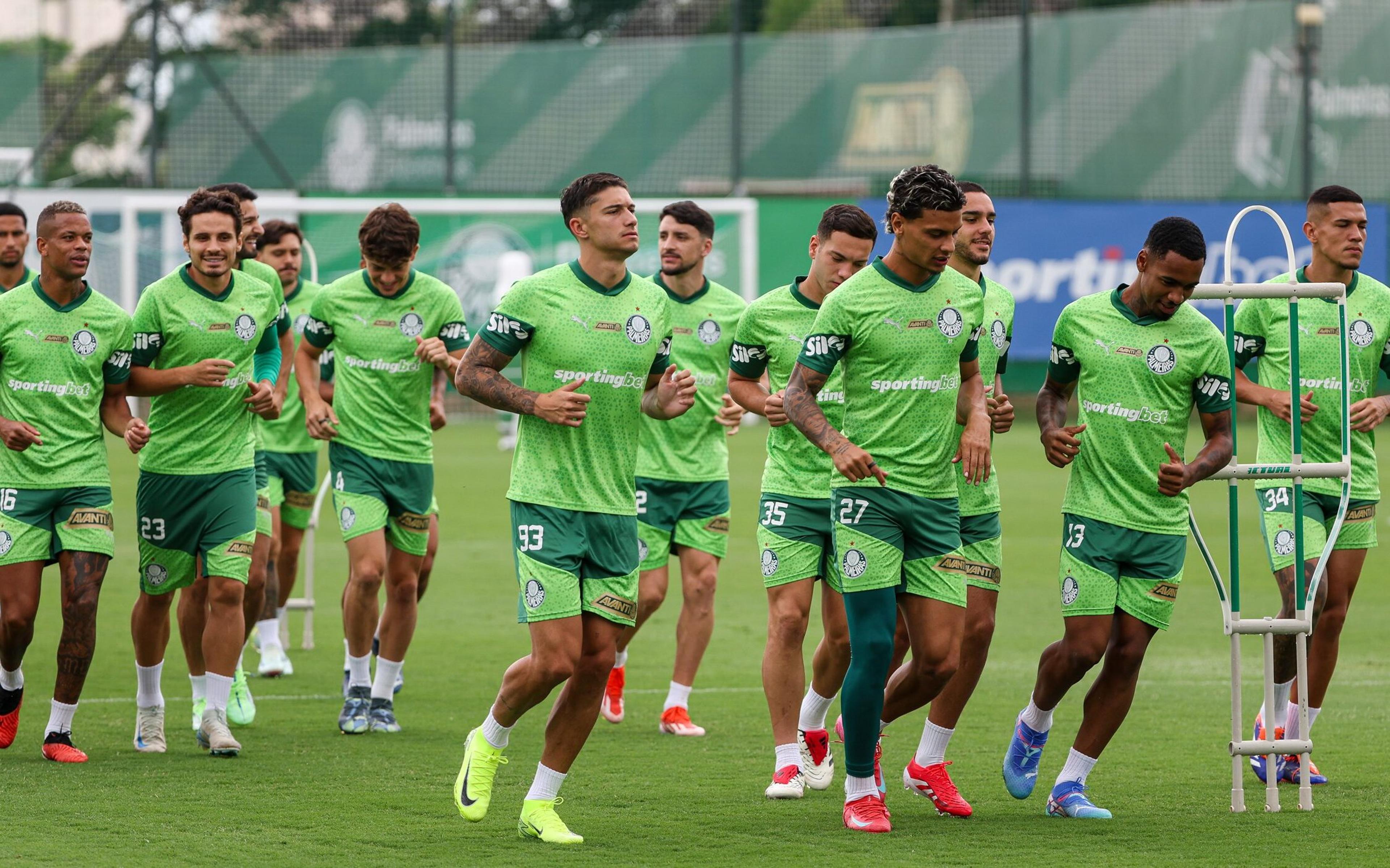 Reforço uruguaio é novidade em atividade do Palmeiras