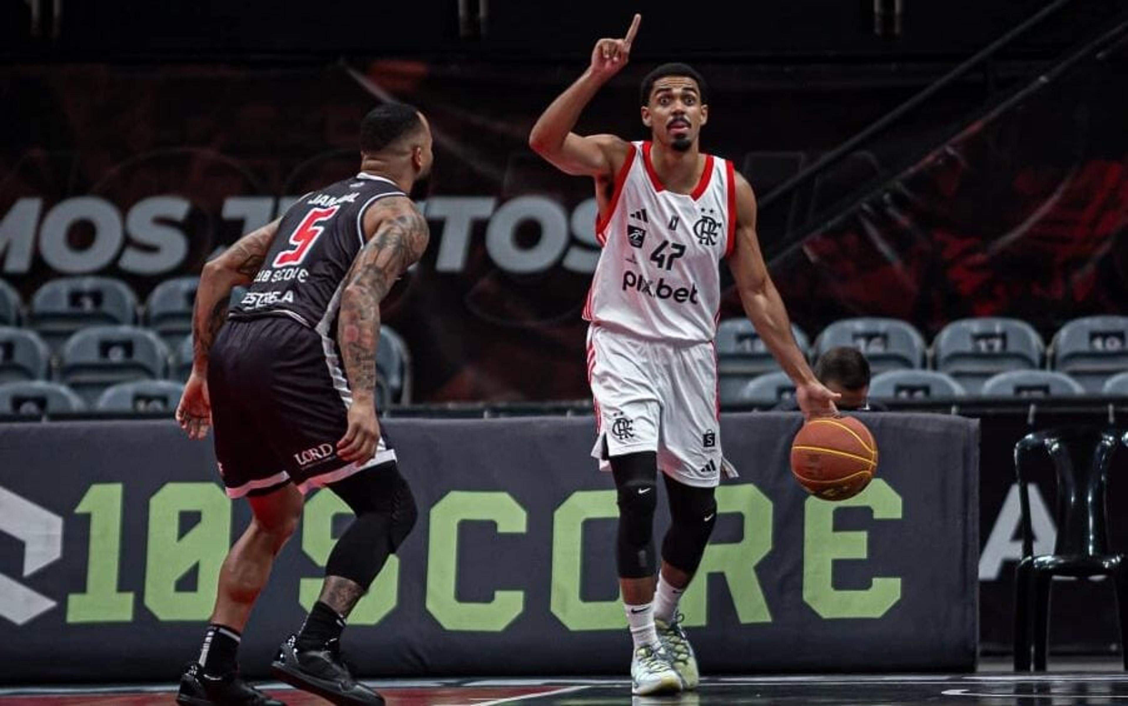 Flamengo vence Vasco pela Copa Super 8, em jogo com confusão e sete expulsões