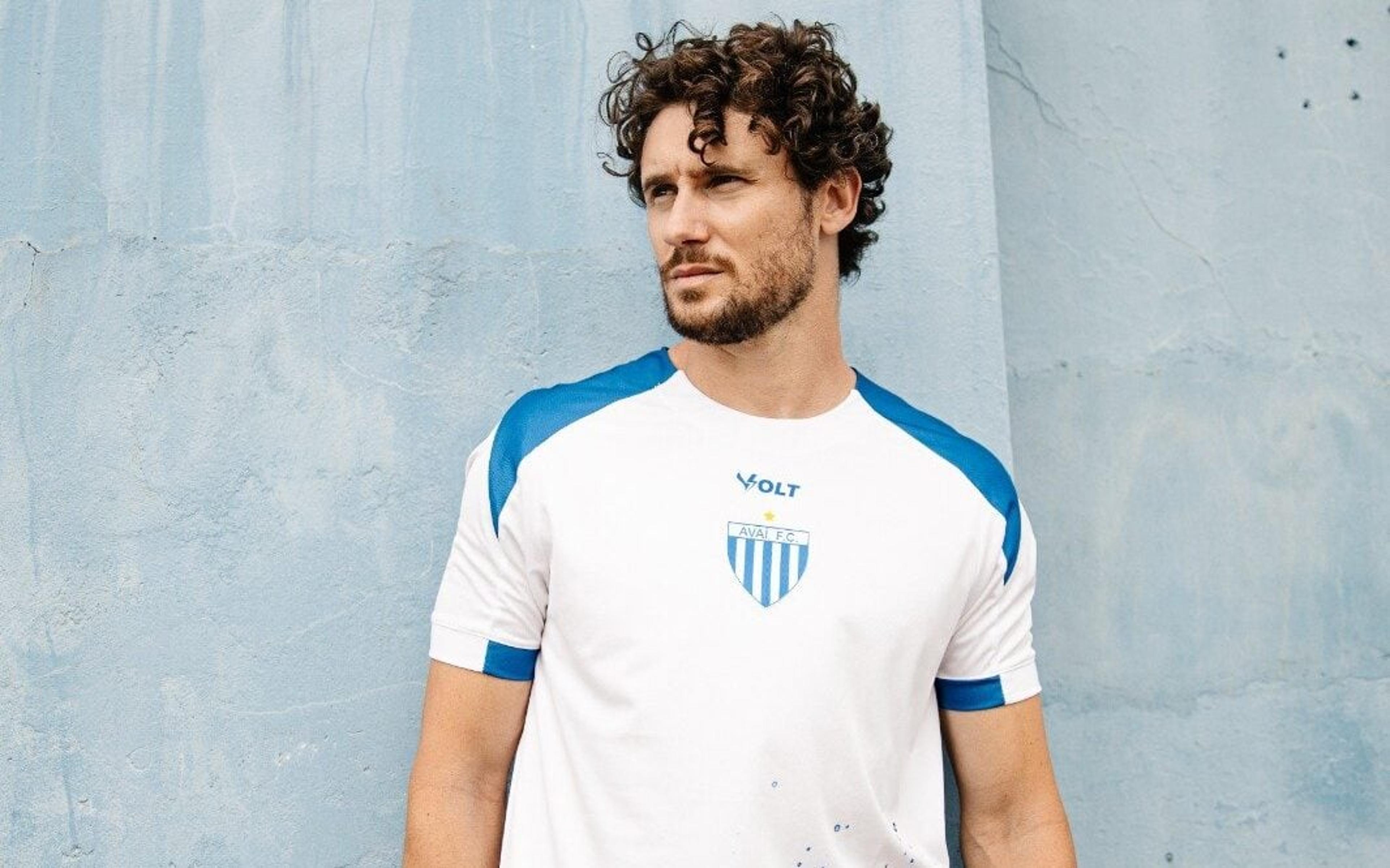 Avaí anuncia uniforme pré-jogo feito com materiais ecológicos