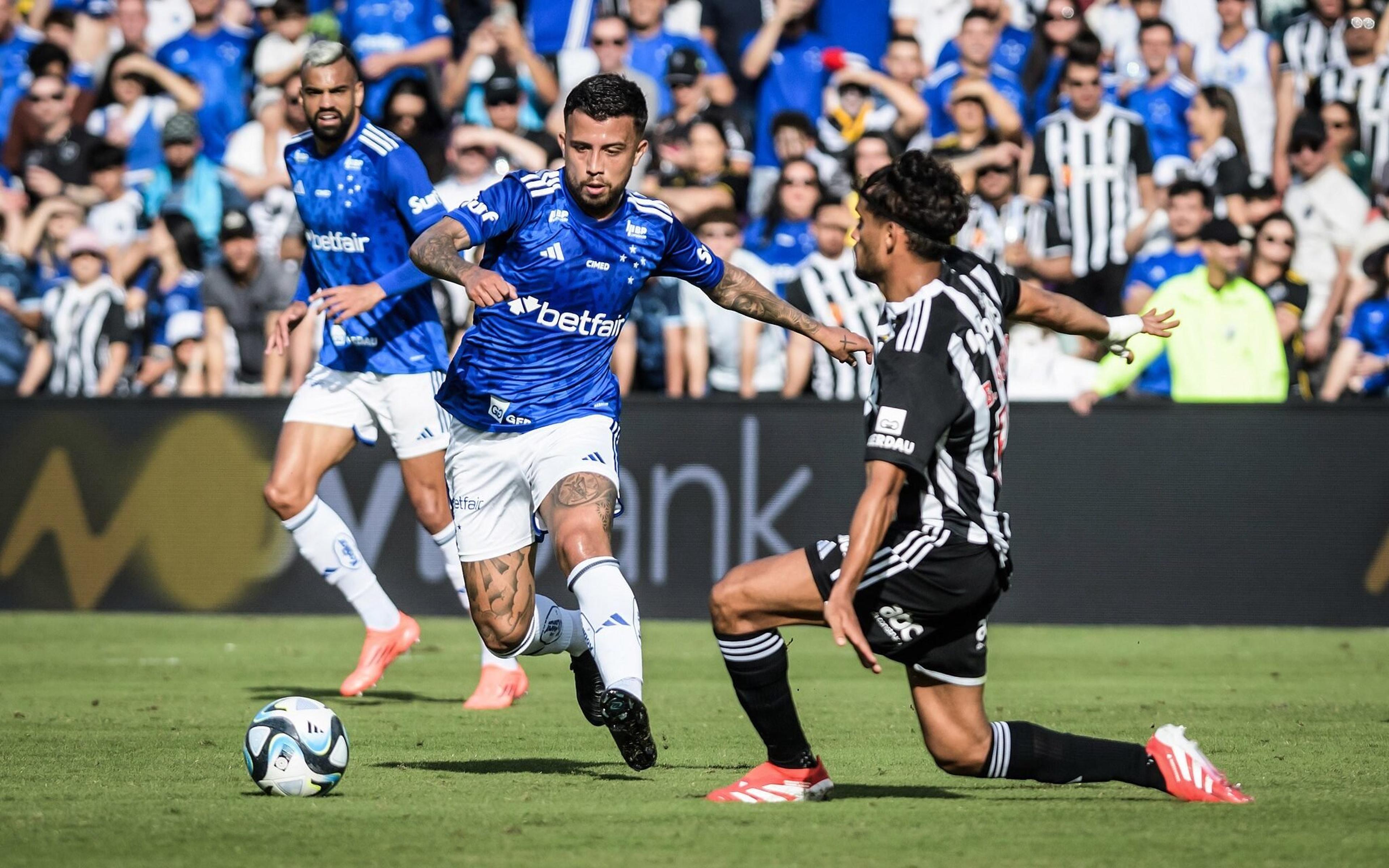 Web vai à loucura com brigas em amistoso entre Cruzeiro e Atlético-MG