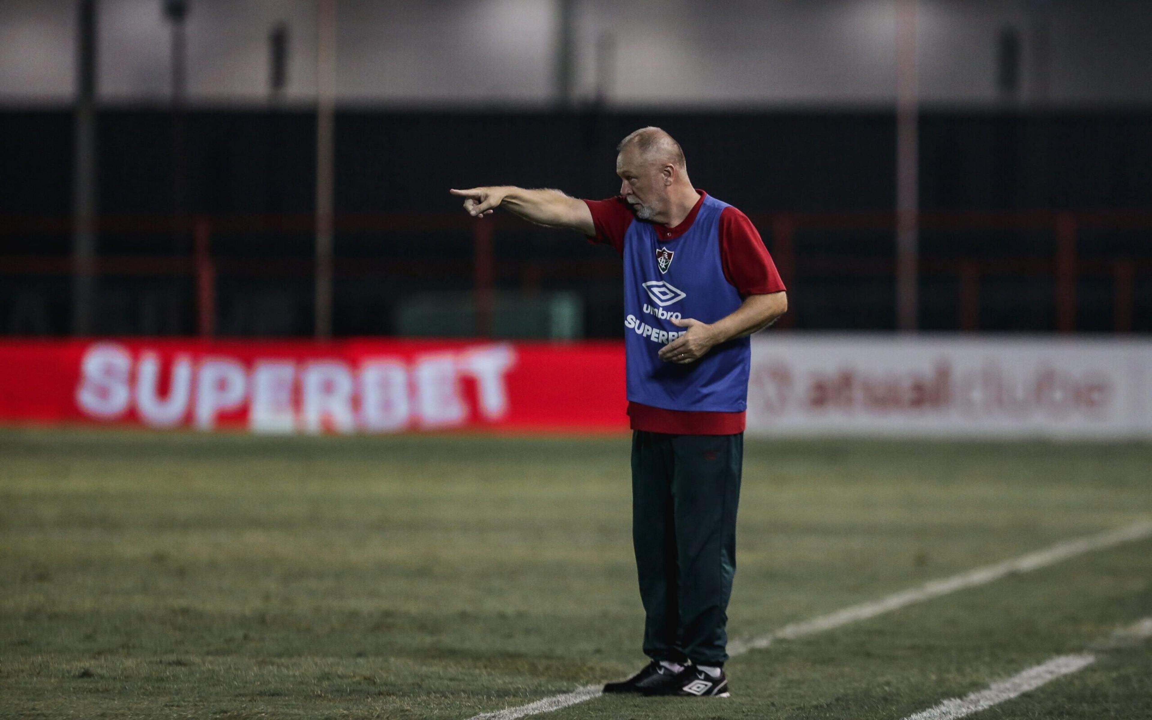 Mano Menezes avalia estreia de Hércules no Fluminense e abre disputa no elenco