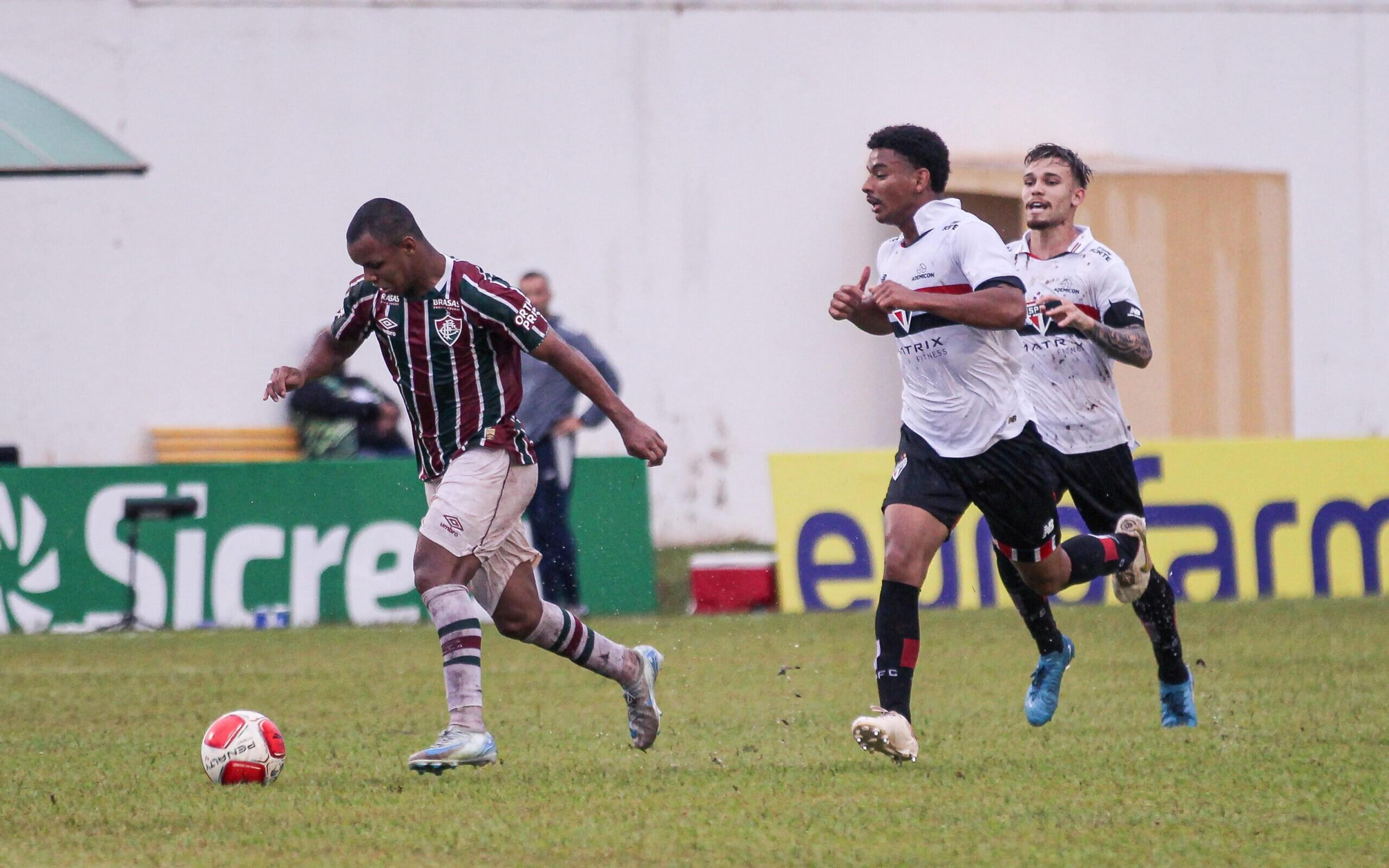 São Paulo vence Fluminense nos pênaltis e avança na Copinha